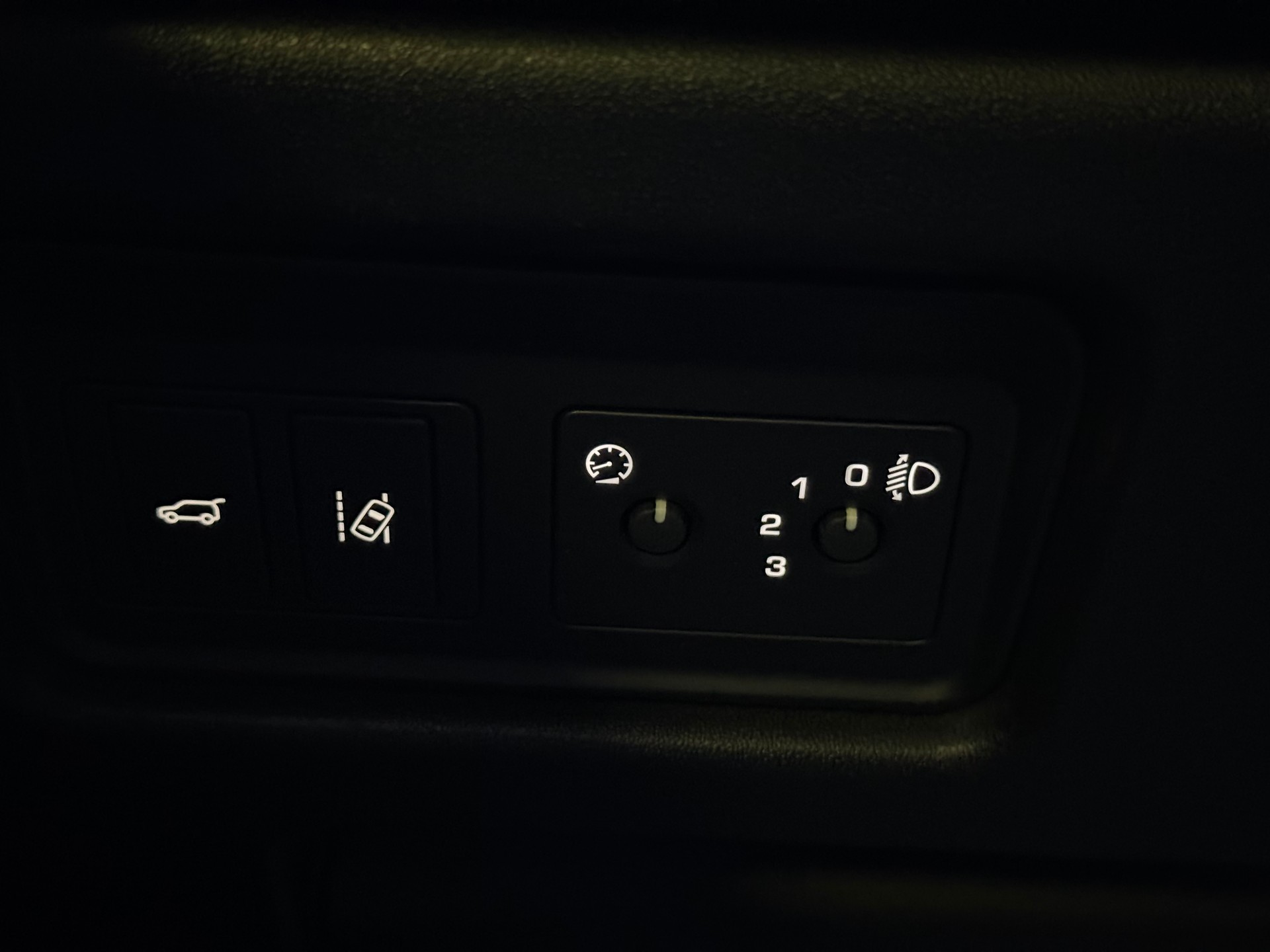LAND ROVER Discovery Sport 2.0 TD4 Pure AT9-image-20