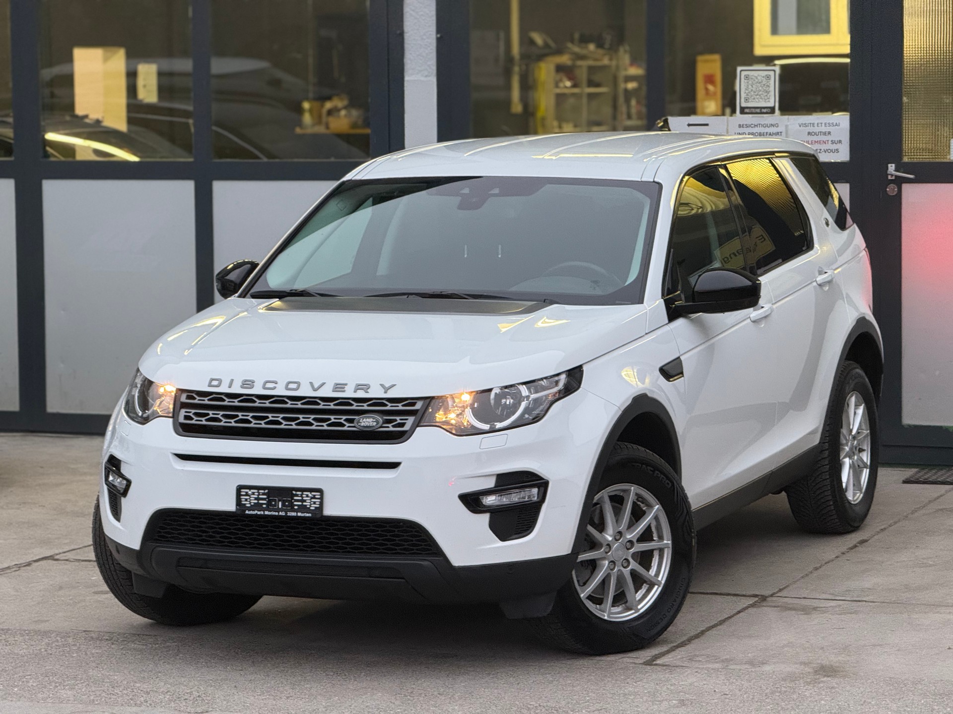 LAND ROVER Discovery Sport 2.0 TD4 Pure AT9-image-0