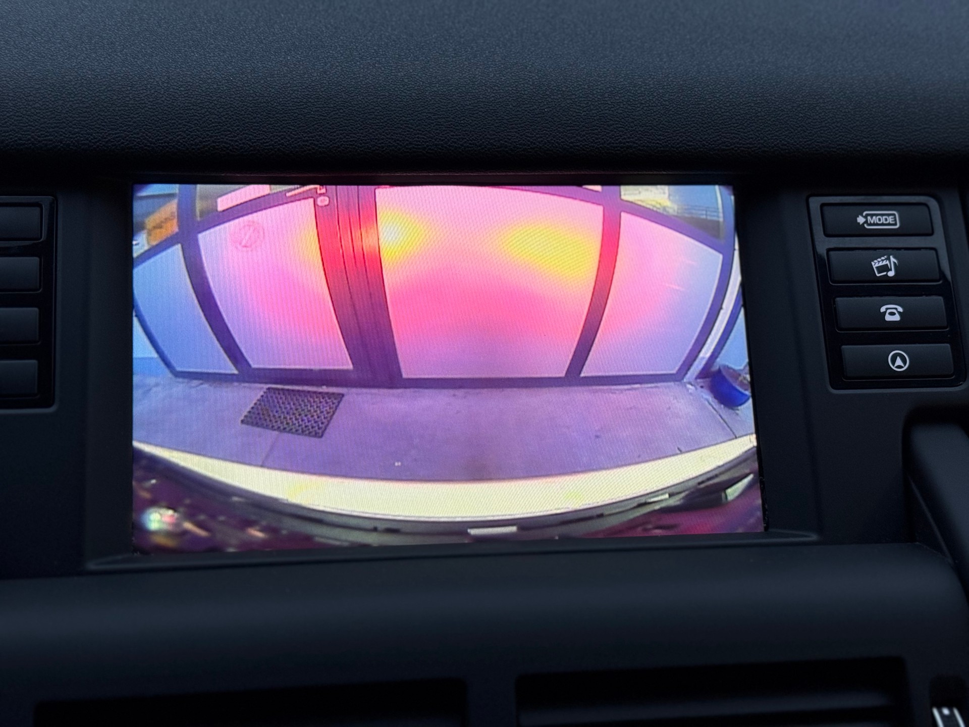LAND ROVER Discovery Sport 2.0 TD4 Pure AT9-image-19