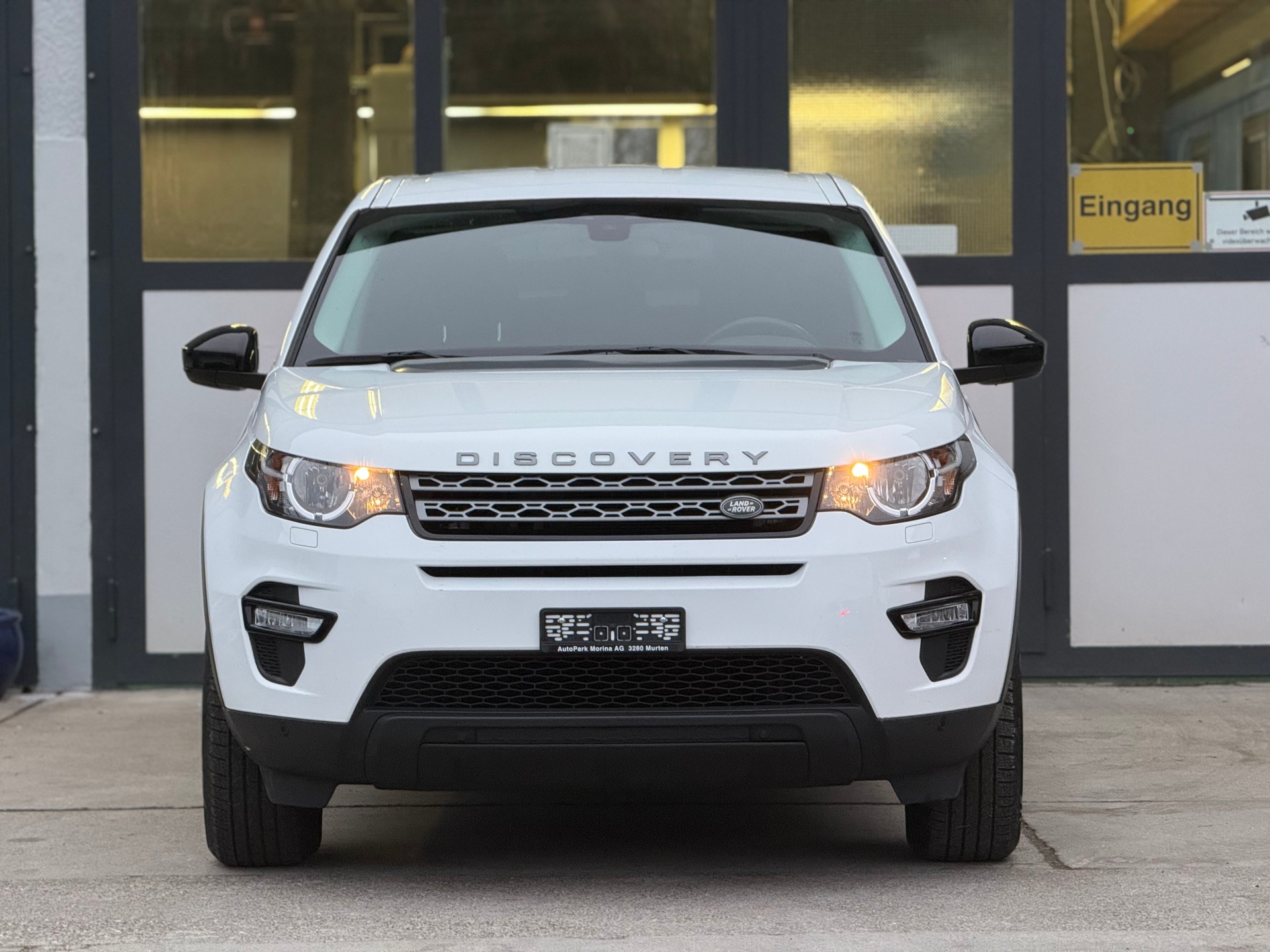 LAND ROVER Discovery Sport 2.0 TD4 Pure AT9-image-2
