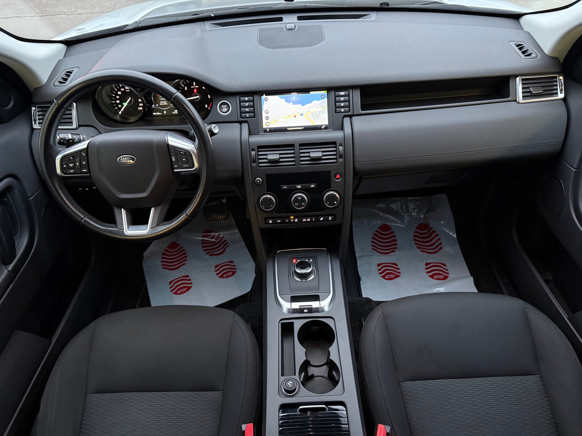 LAND ROVER Discovery Sport 2.0 TD4 Pure AT9-image-11