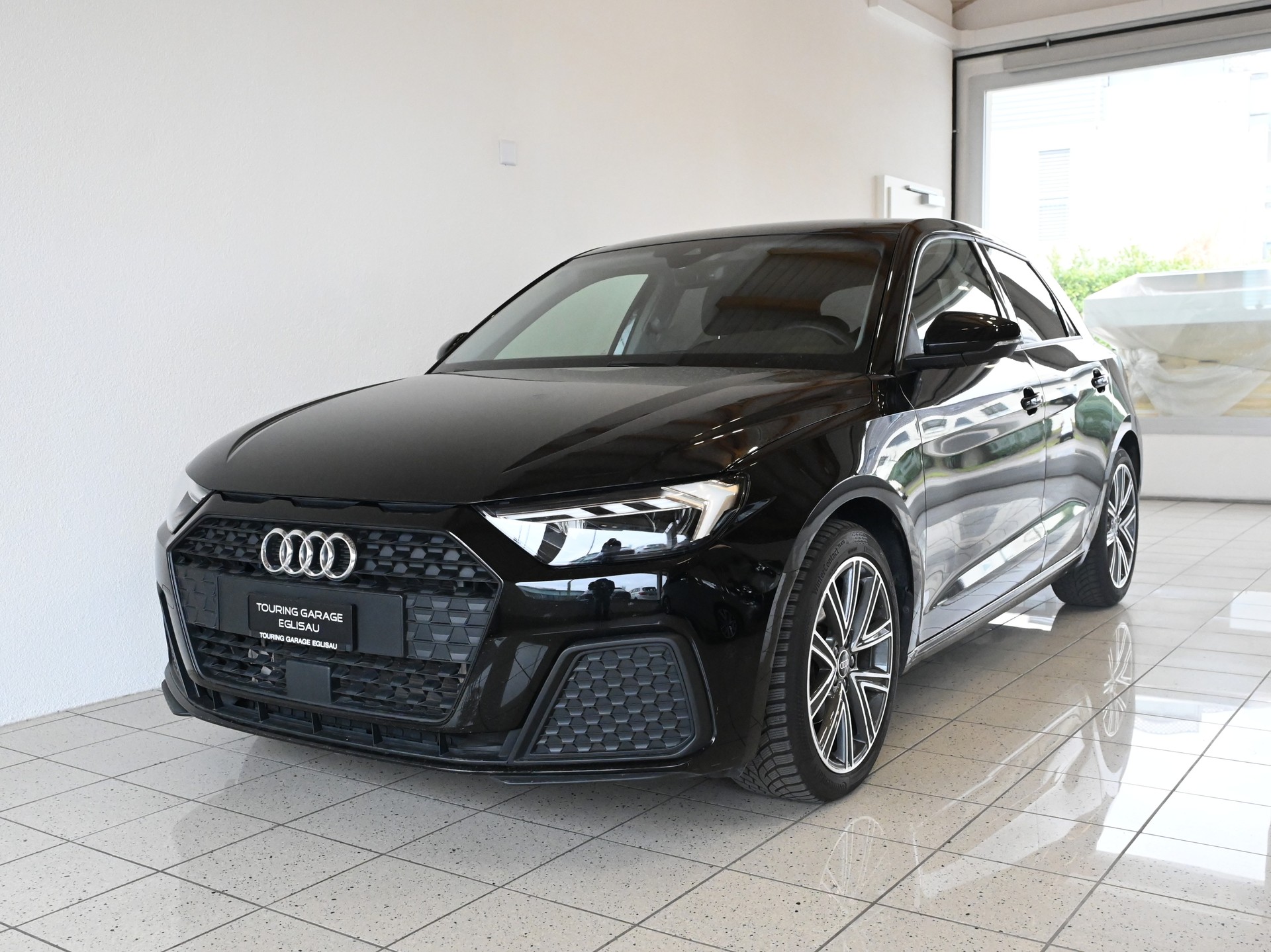 AUDI A1 Sportback 1.0 30 TFSI Attraction S-Tronic-showroom-element-1