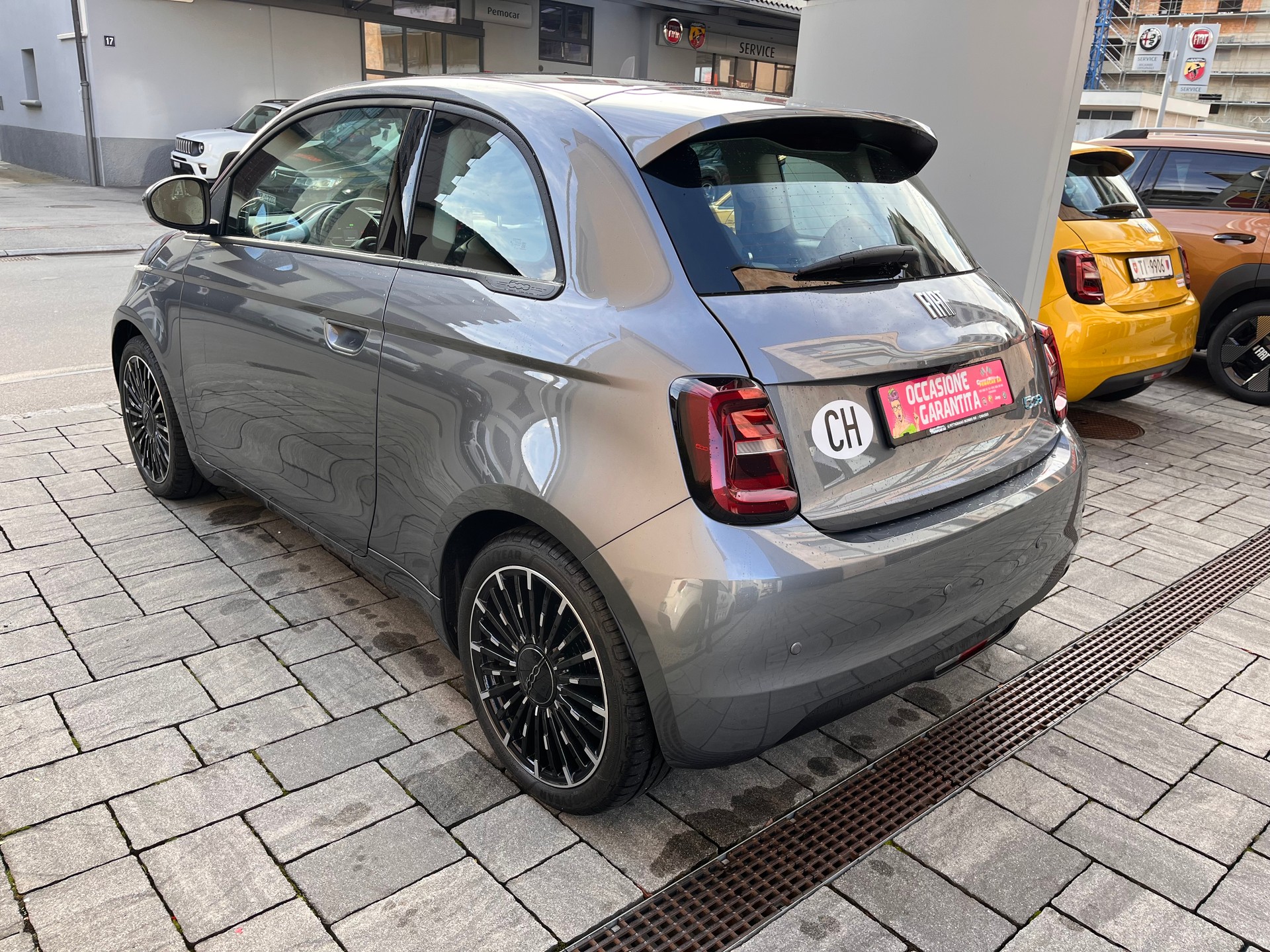 FIAT 500 electric 87 kW Icon-image-5
