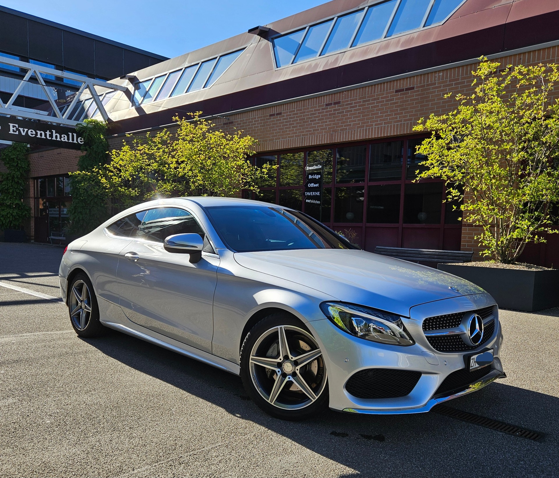 MERCEDES-BENZ C 180 AMG Line Coupé 7G-Tronic-image-3
