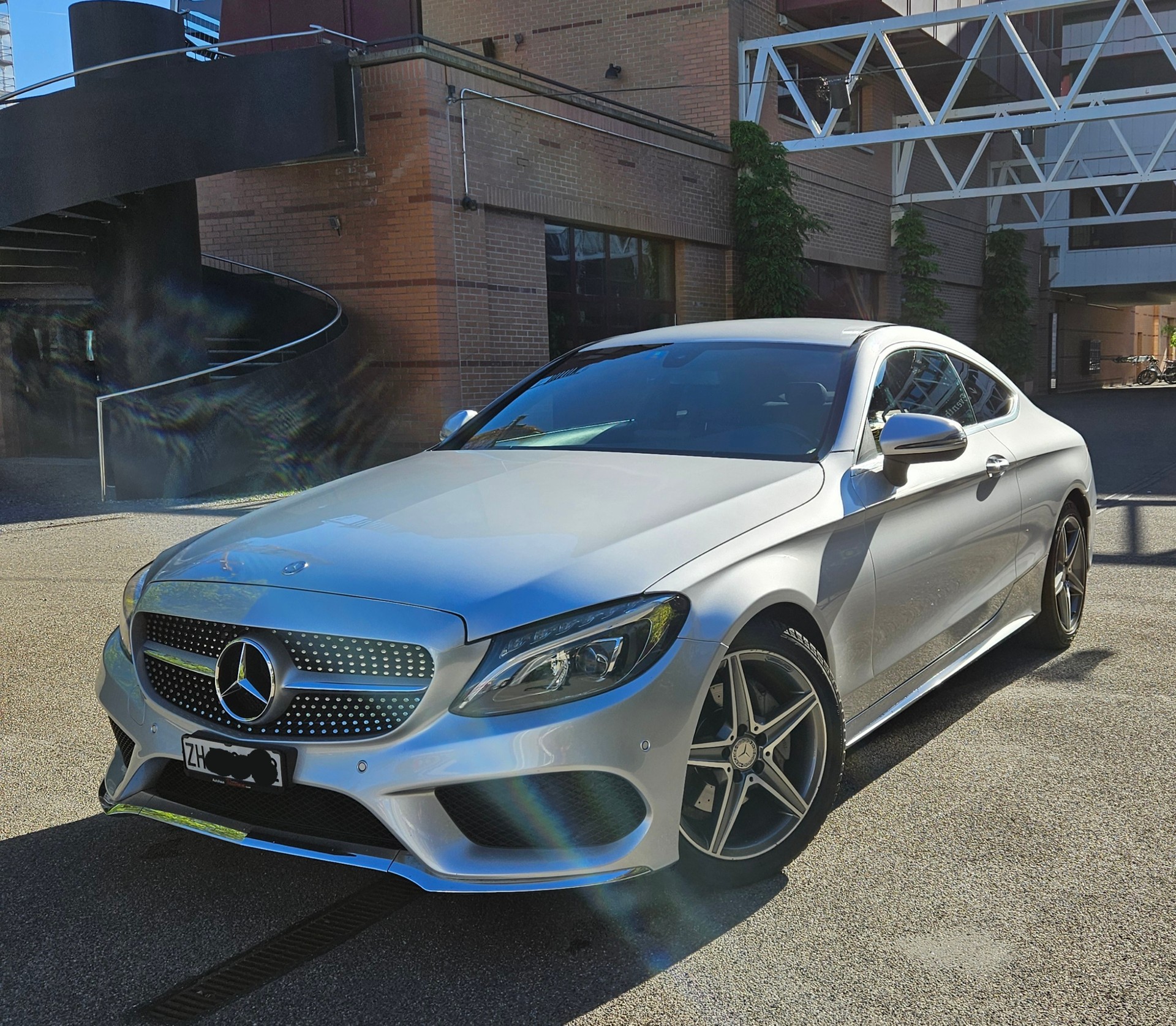 MERCEDES-BENZ C 180 AMG Line Coupé 7G-Tronic-image-2