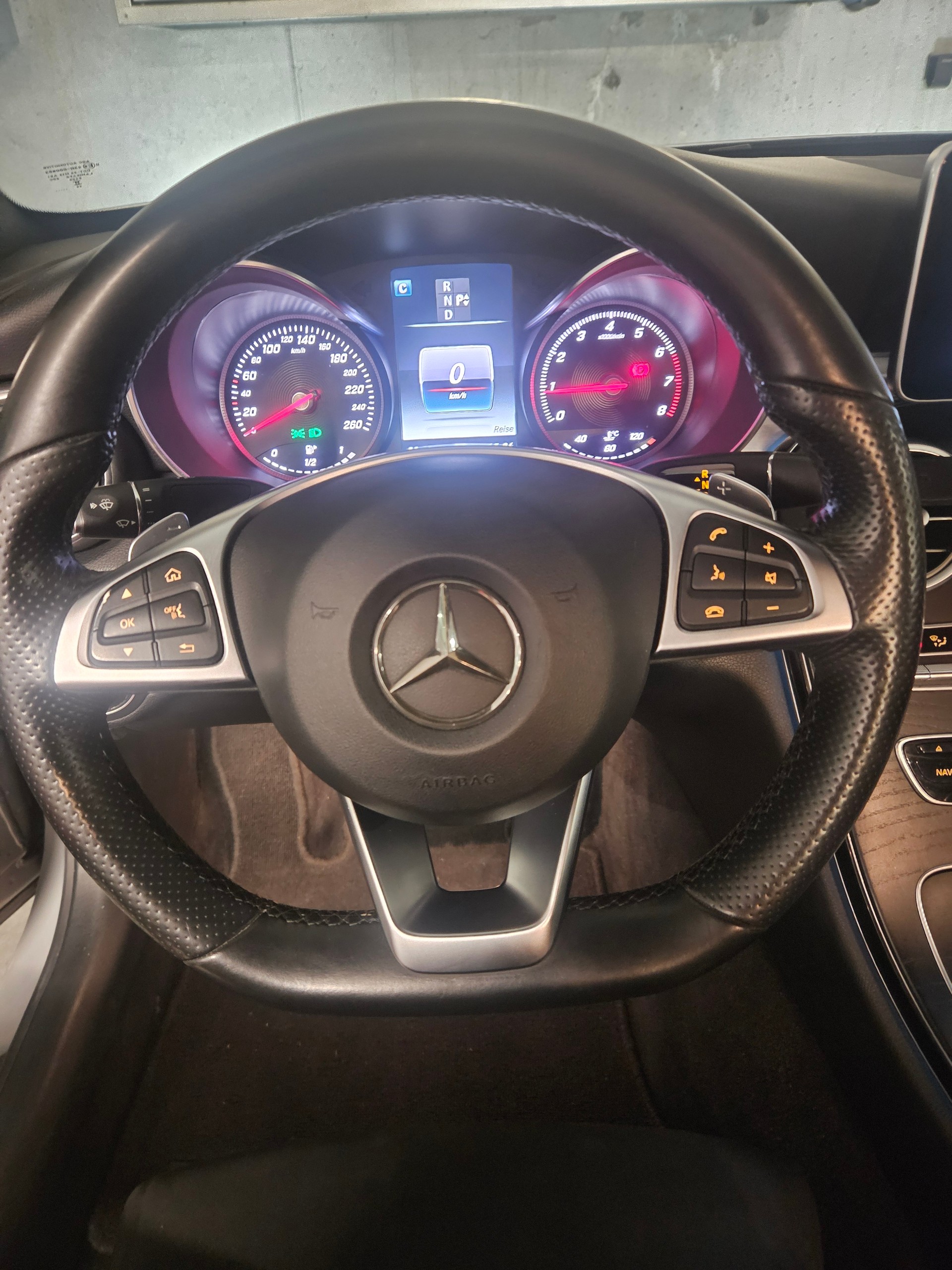 MERCEDES-BENZ C 180 AMG Line Coupé 7G-Tronic-image-5