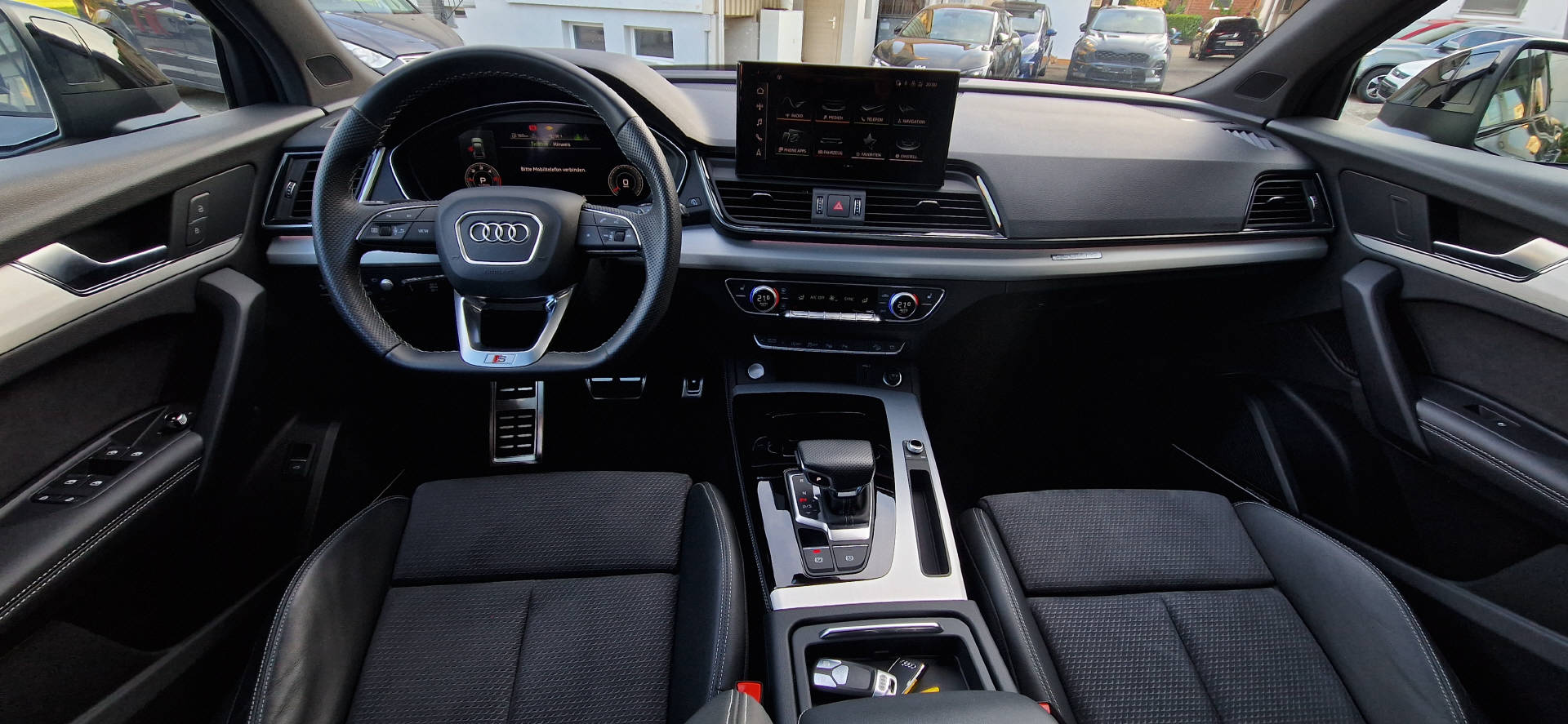 AUDI Q5 2.0 40 TDI BLACKEDITION quattro S-Tronic-image-6