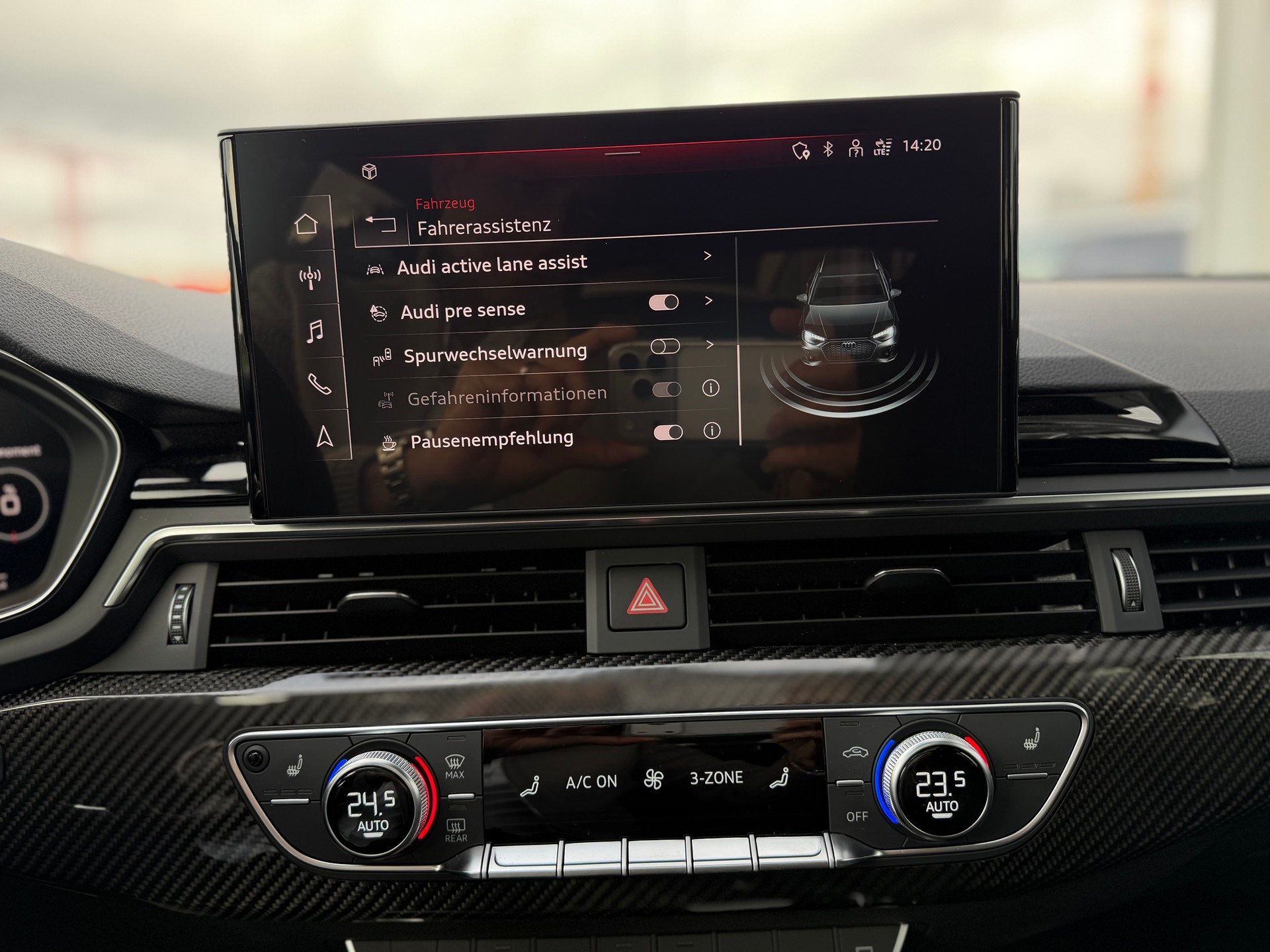 AUDI RS4 Avant quattro tiptronic *Bang & Olufsen Premium - 280km/h*-image-24