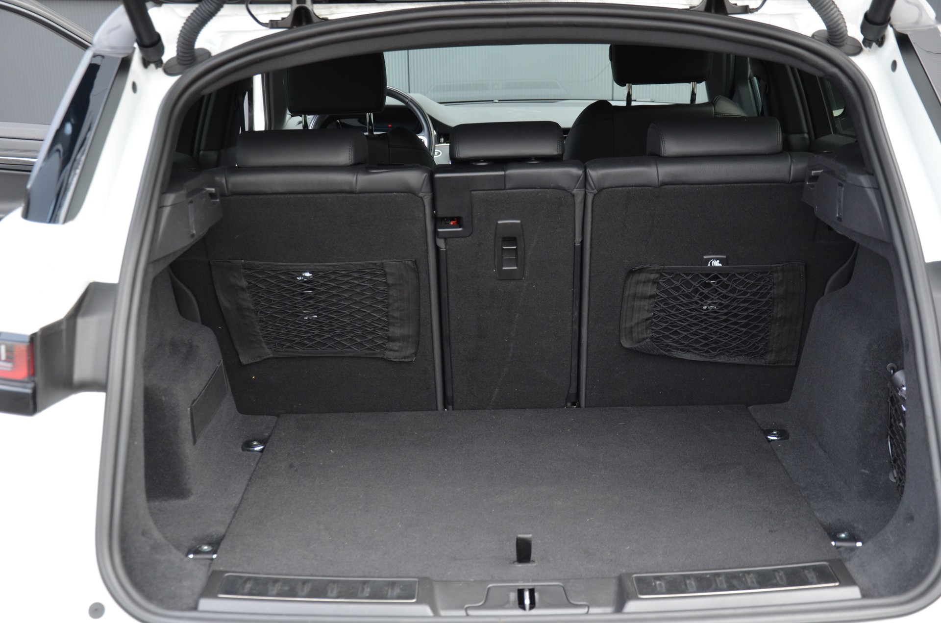 LAND ROVER Range Rover Evoque R-Dynamic P 250 S AT9-image-8
