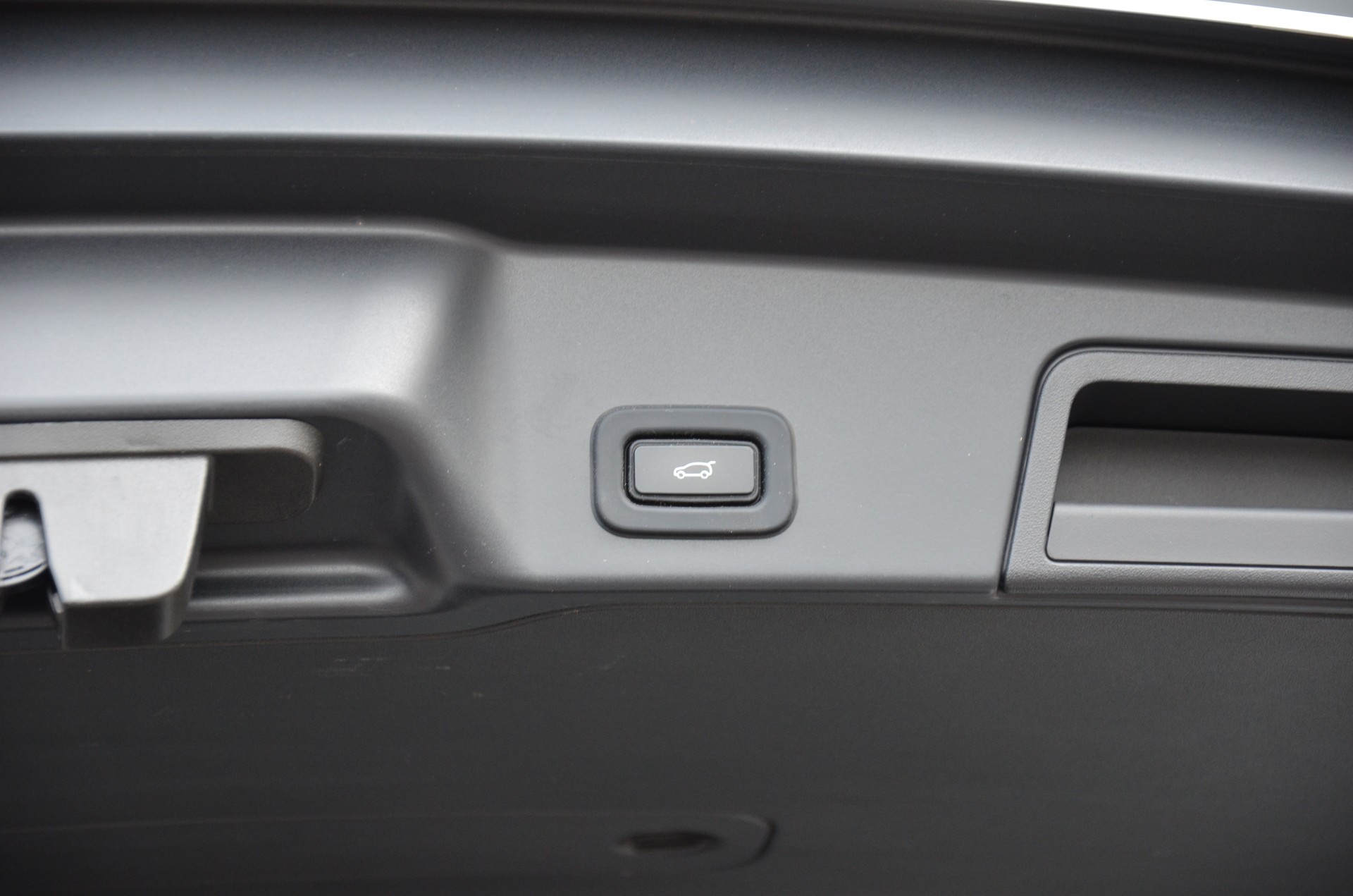 LAND ROVER Range Rover Evoque R-Dynamic P 250 S AT9-image-9