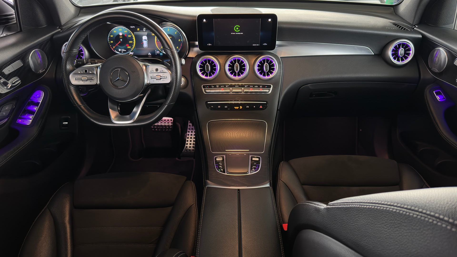 MERCEDES-BENZ GLC 220 d AMG Line 4Matic-image-10