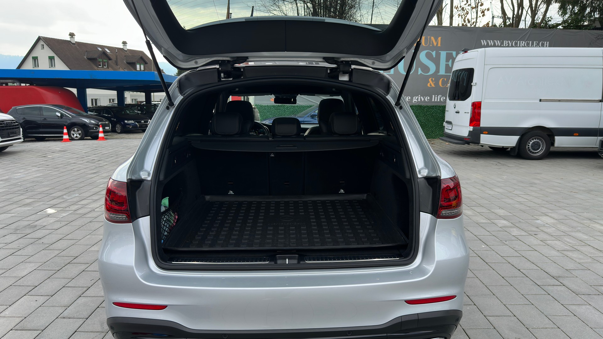 MERCEDES-BENZ GLC 220 d AMG Line 4Matic-image-14