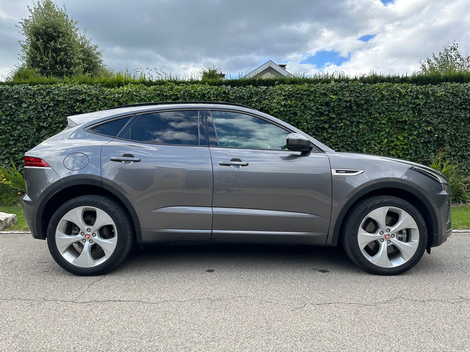 JAGUAR E-Pace 2.0 P250 R-Dynamic HSE AWD - FULL OPTIONS - Prix neuf CHF 80'840.- Aucun frais à prévoir