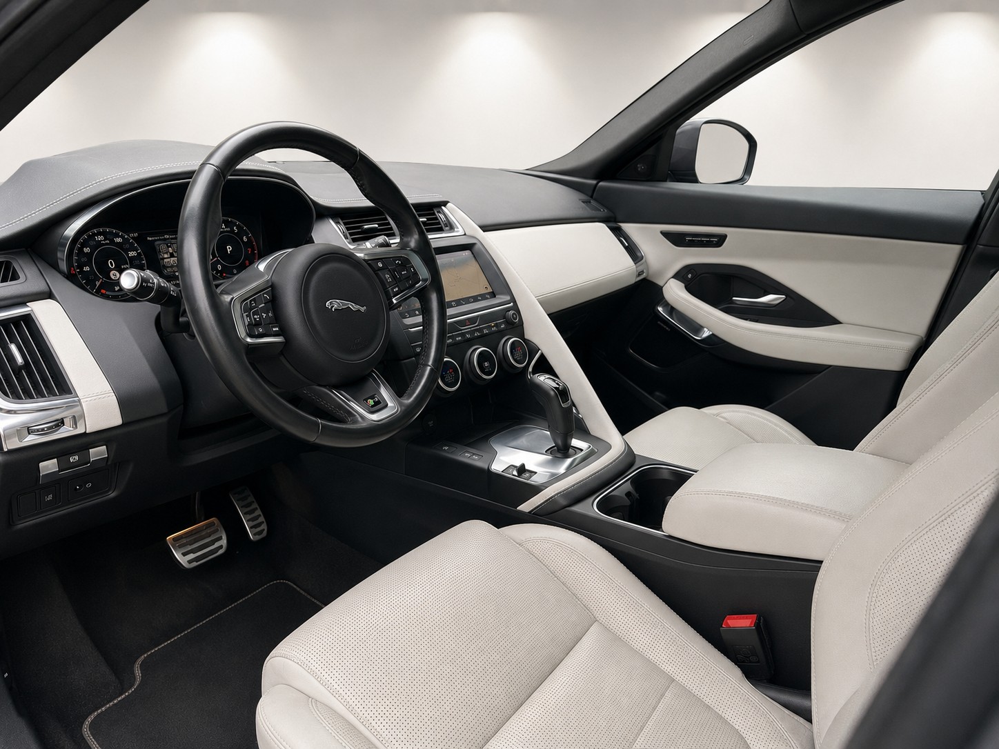 JAGUAR E-Pace 2.0 P250 R-Dynamic HSE AWD - FULL OPTIONS - Prix neuf CHF 80'840.- Aucun frais à prévoir-image-11
