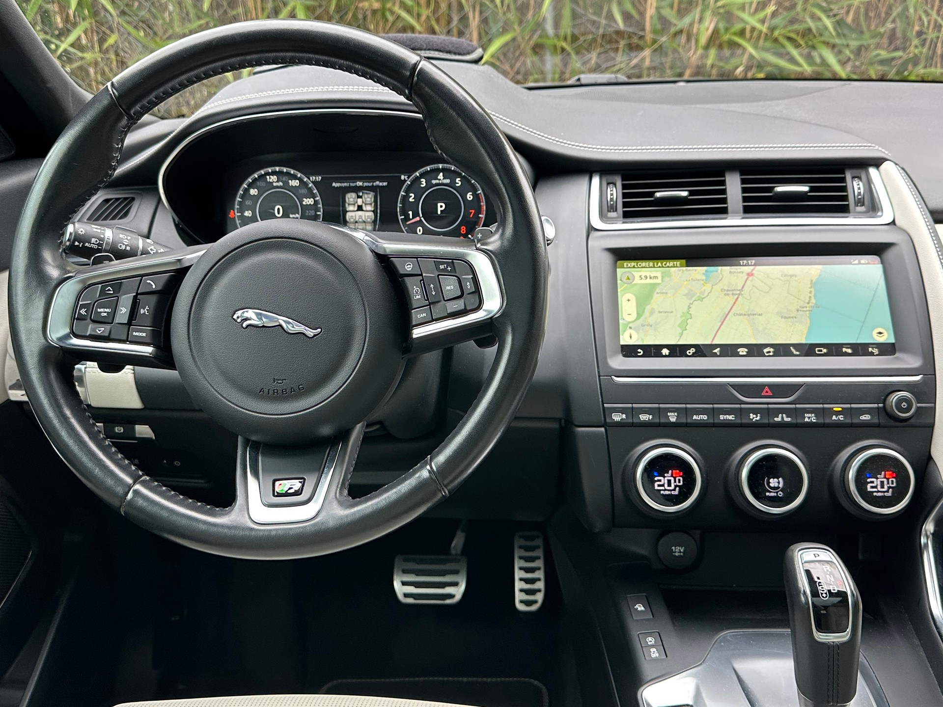 JAGUAR E-Pace 2.0 P250 R-Dynamic HSE AWD - FULL OPTIONS - Prix neuf CHF 80'840.- Aucun frais à prévoir-image-11