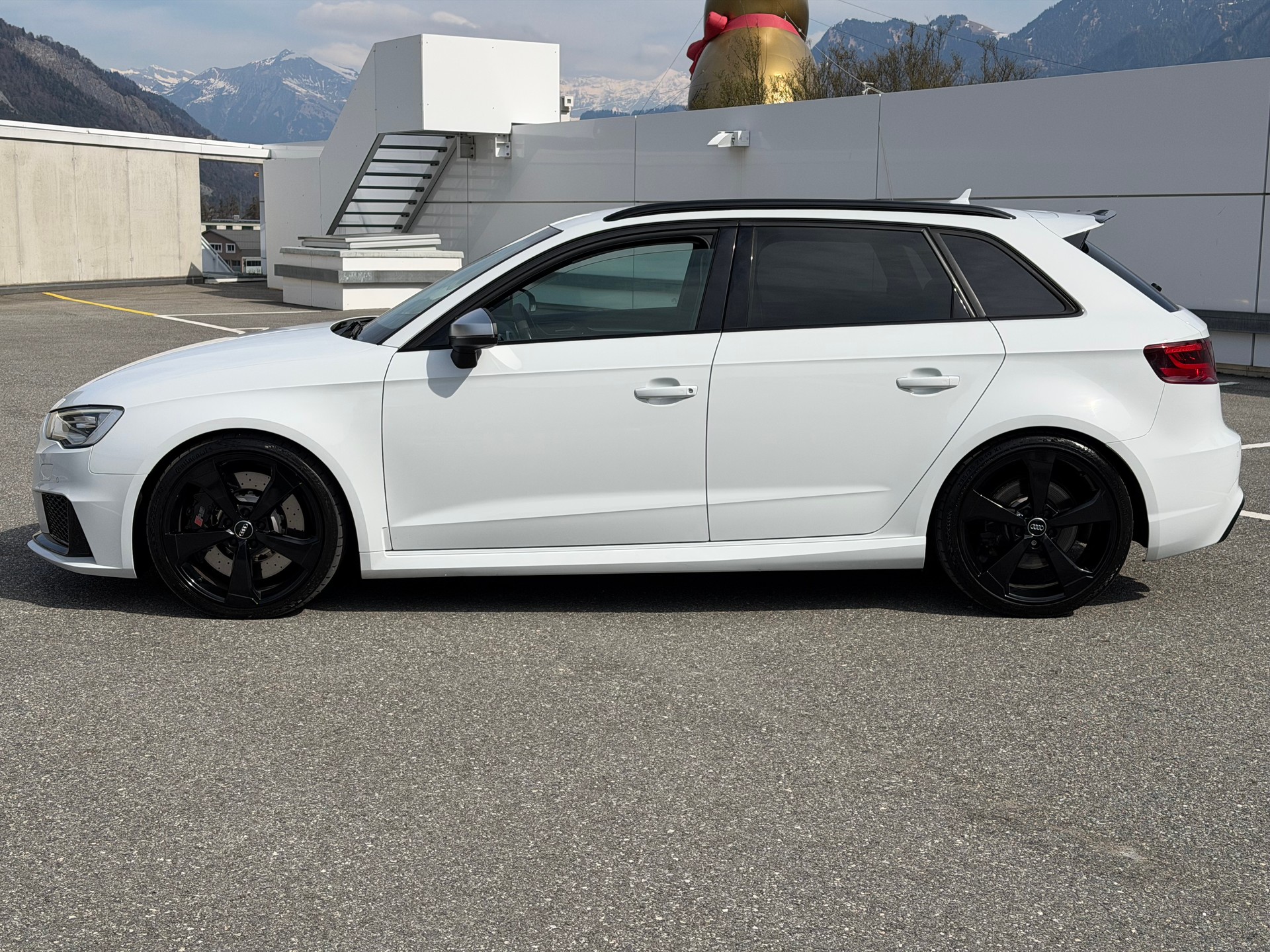 AUDI RS3 2.5 TSI quattro S-tronic-showroom-element-2