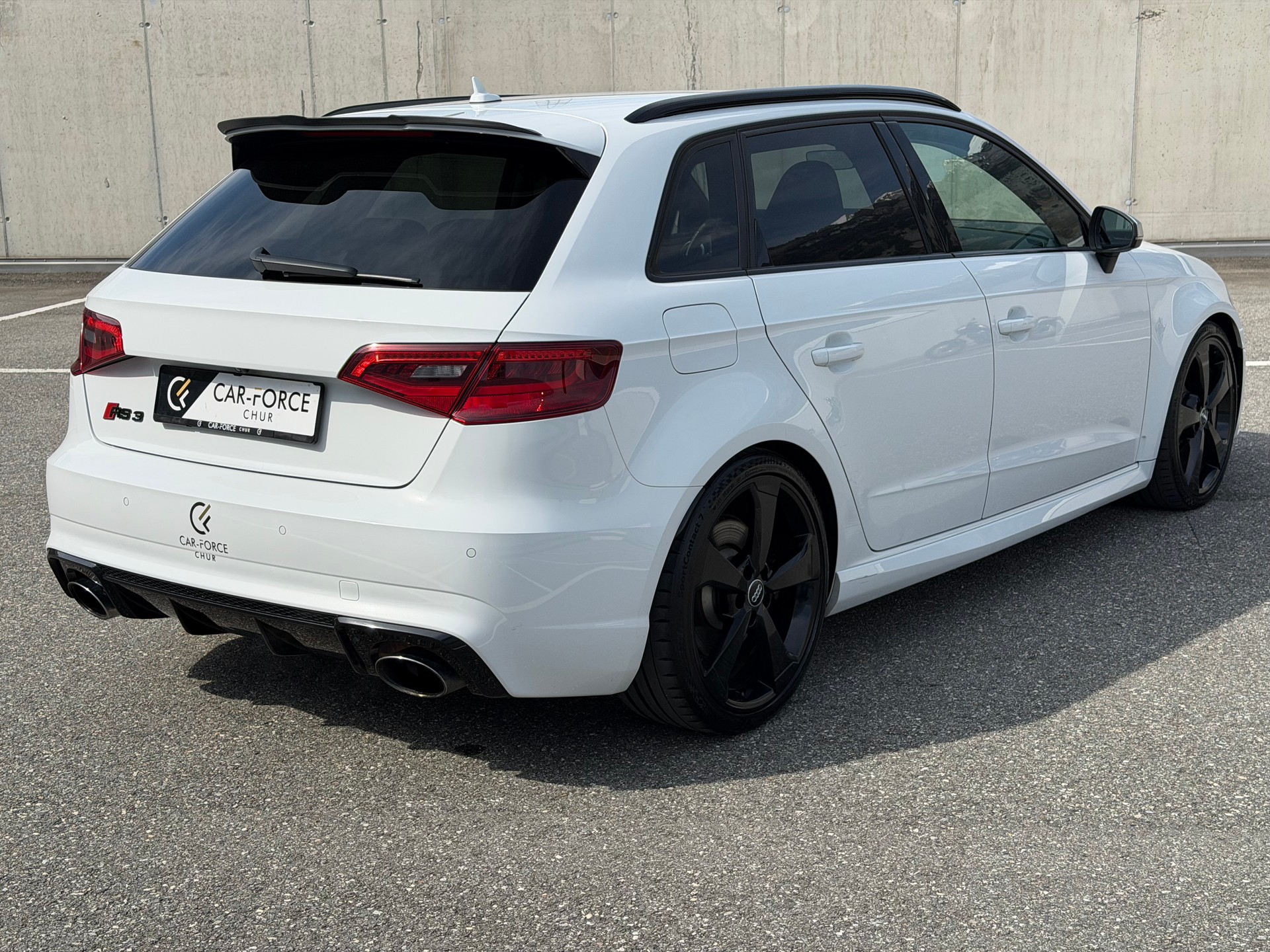 AUDI RS3 2.5 TSI quattro S-tronic-image-5