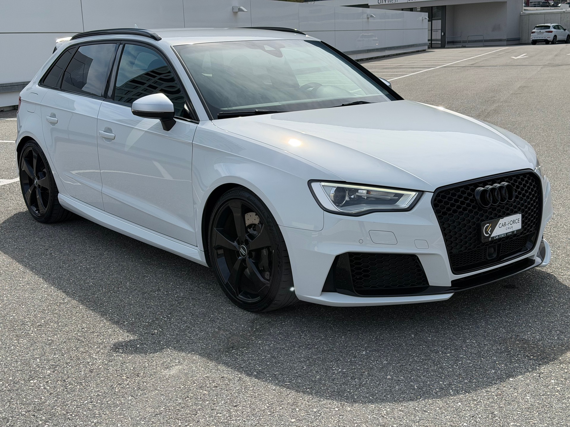 AUDI RS3 2.5 TSI quattro S-tronic-image-7