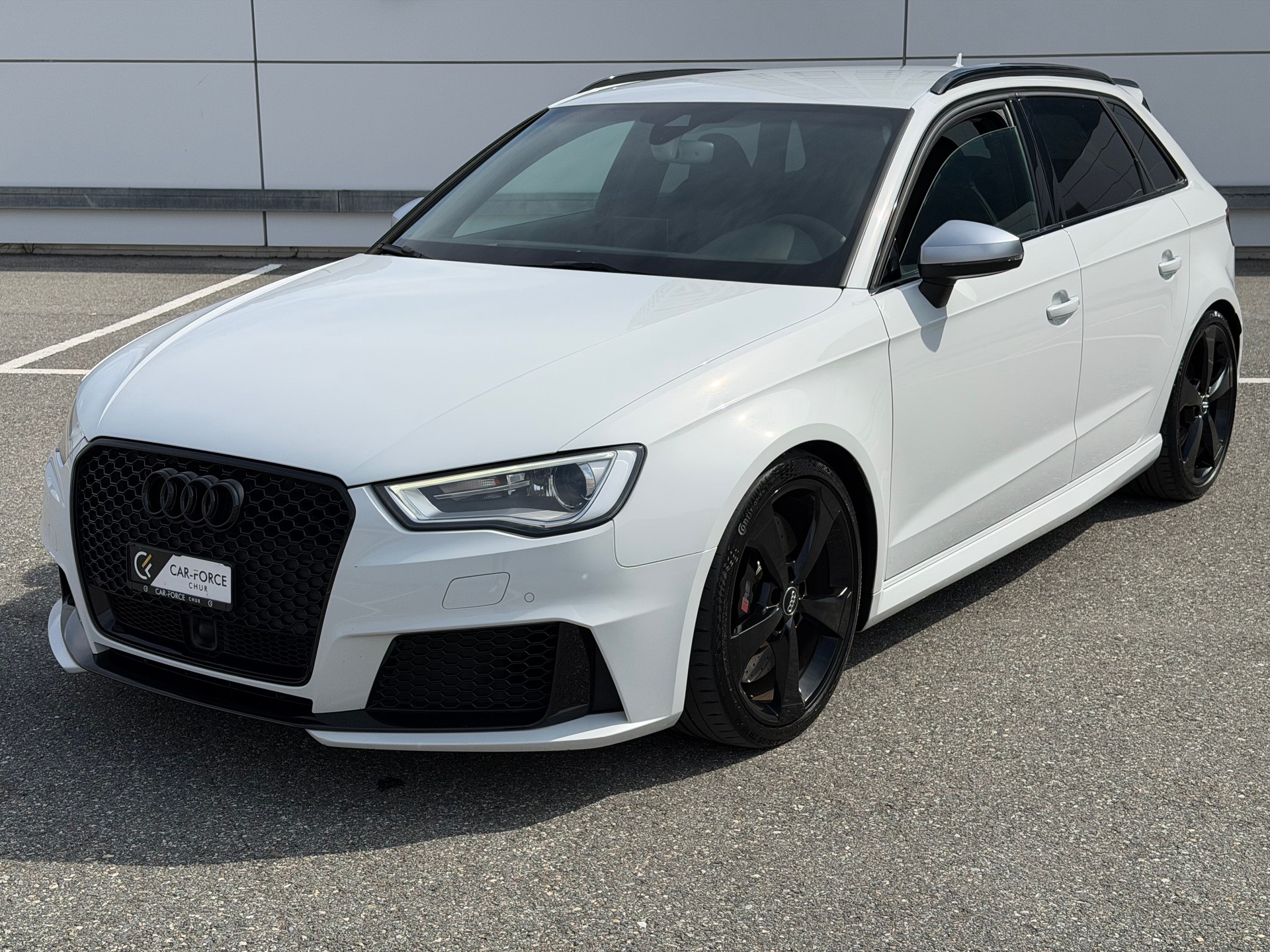 AUDI RS3 2.5 TSI quattro S-tronic-showroom-element-1