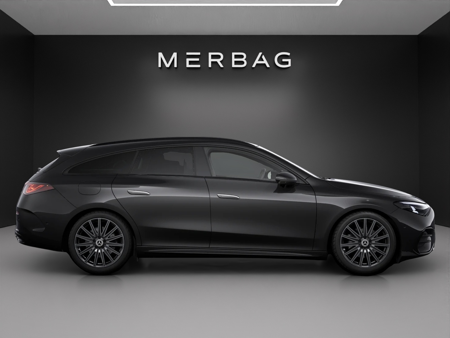 MERCEDES-BENZ CLA Shooting Brake 350 4Matic 85 kWh EQ-image-1