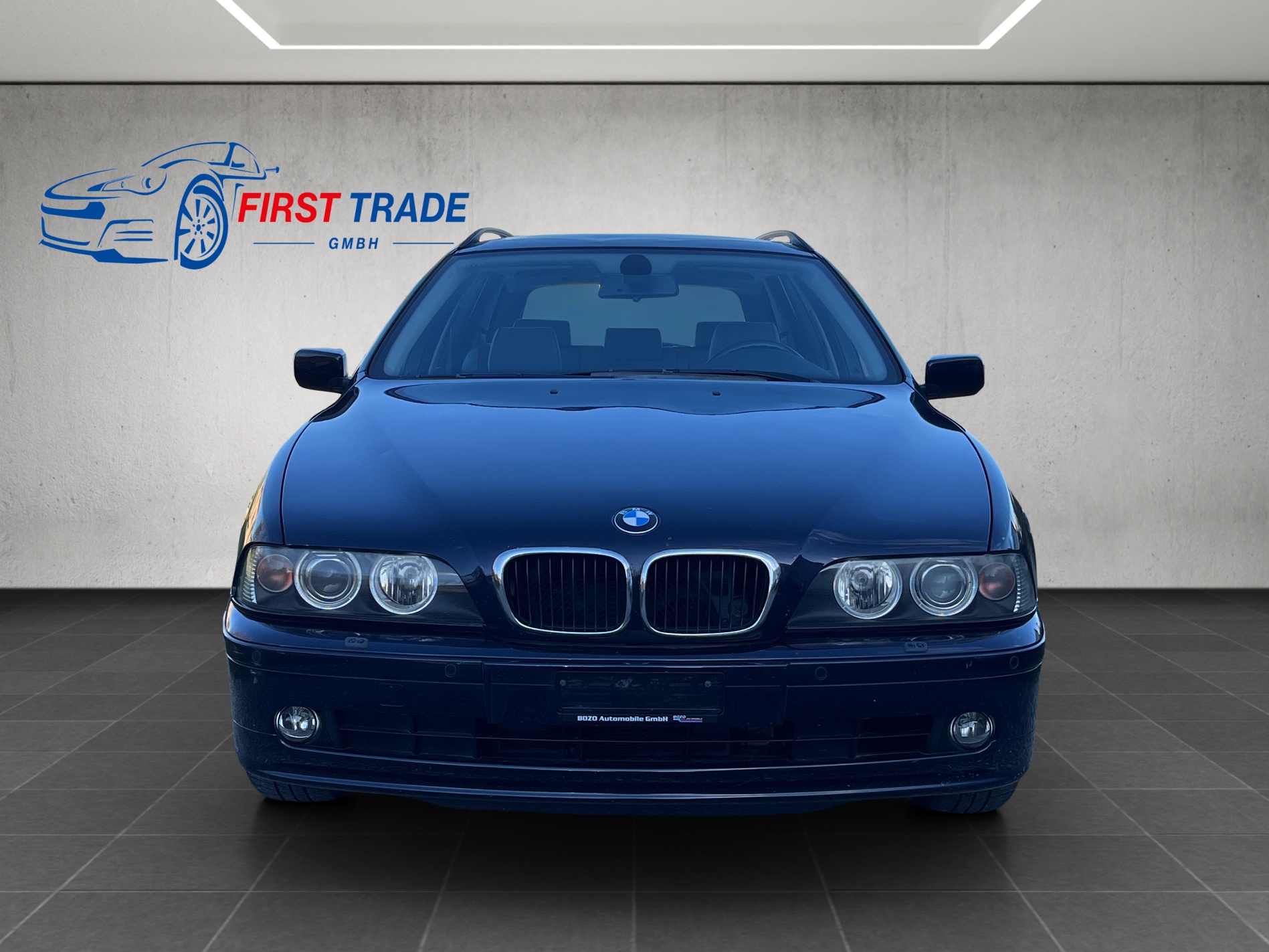 BMW 520i Touring-image-1
