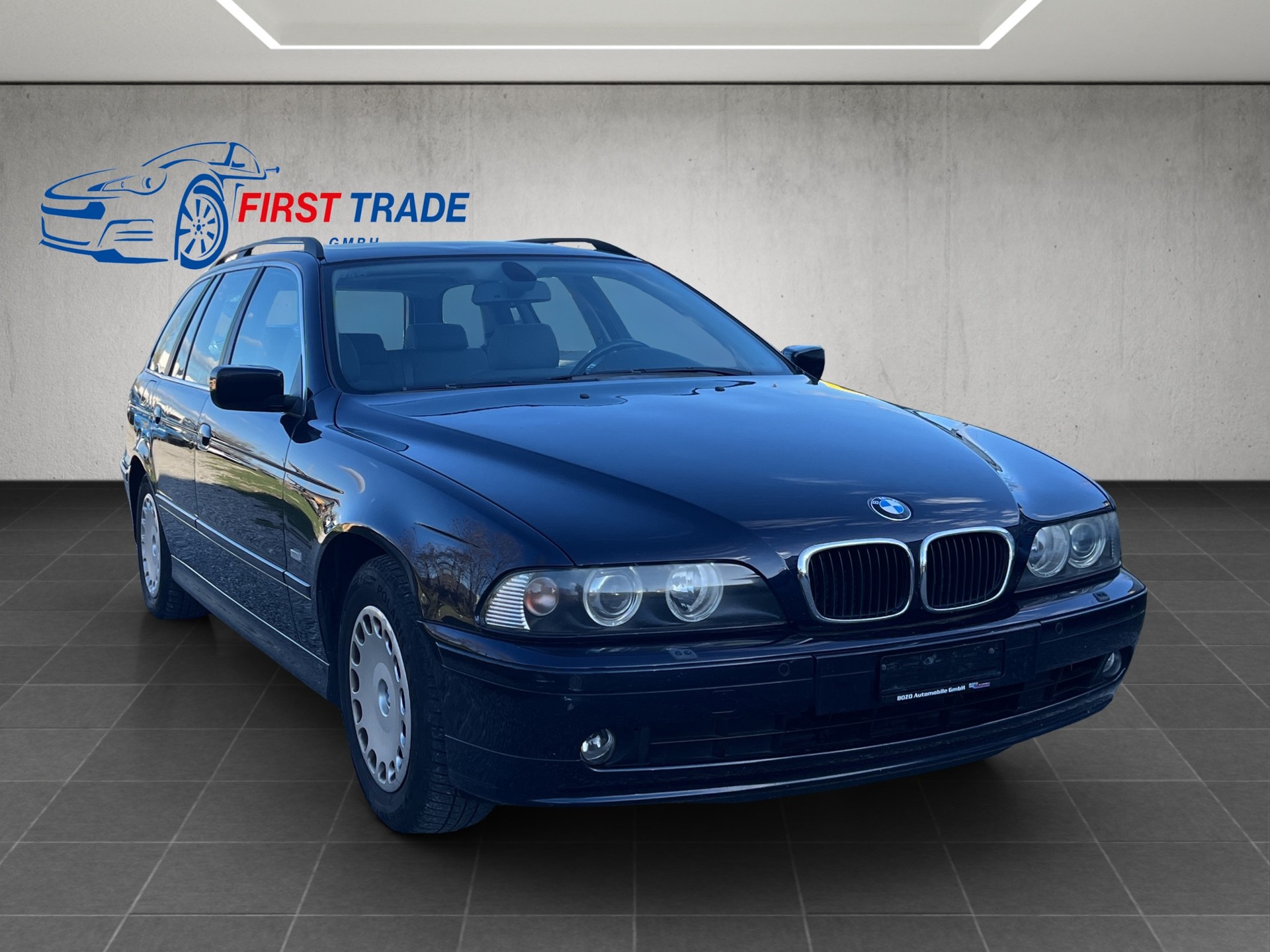 BMW 520i Touring-image-2