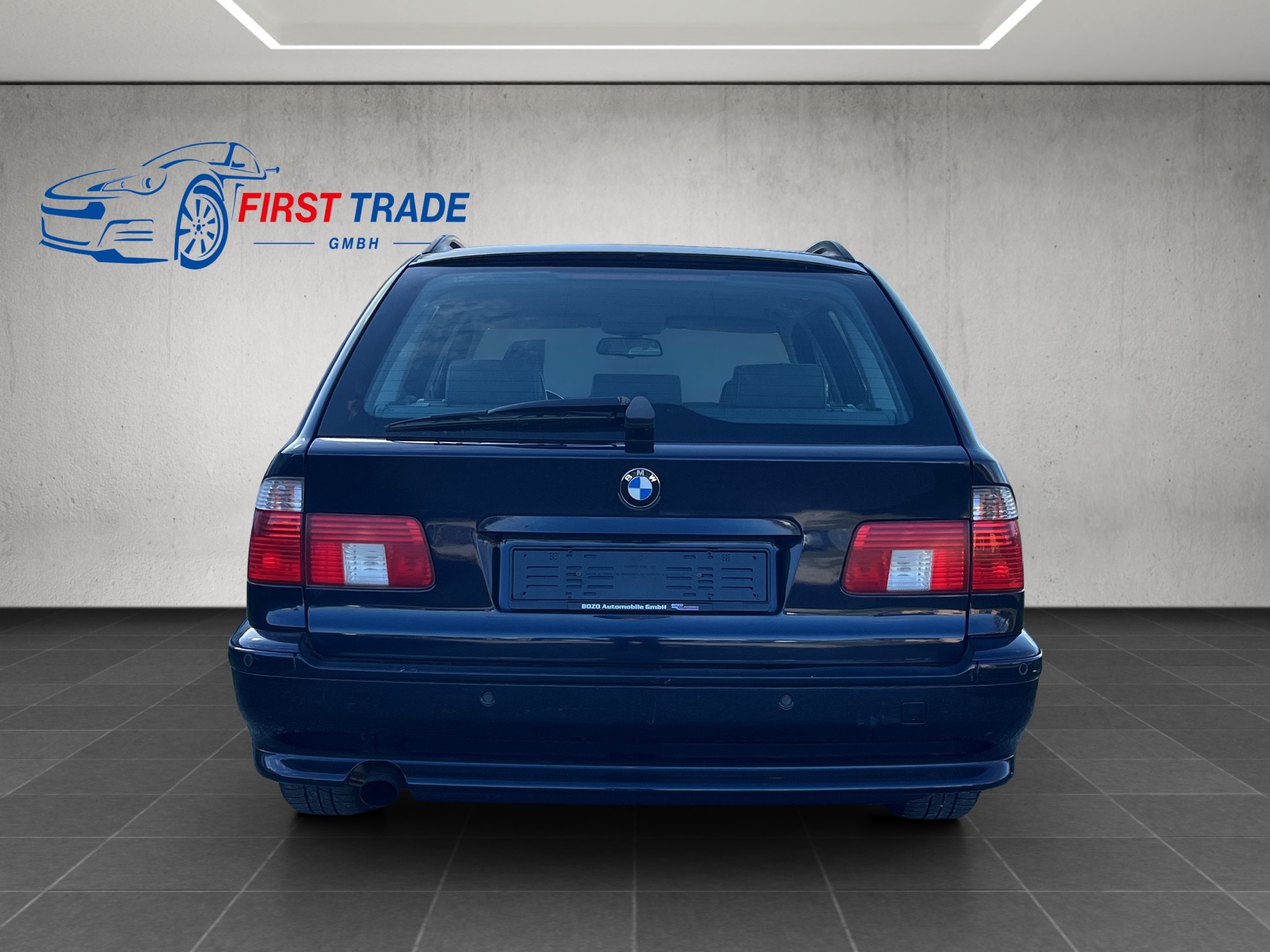 BMW 520i Touring-image-5