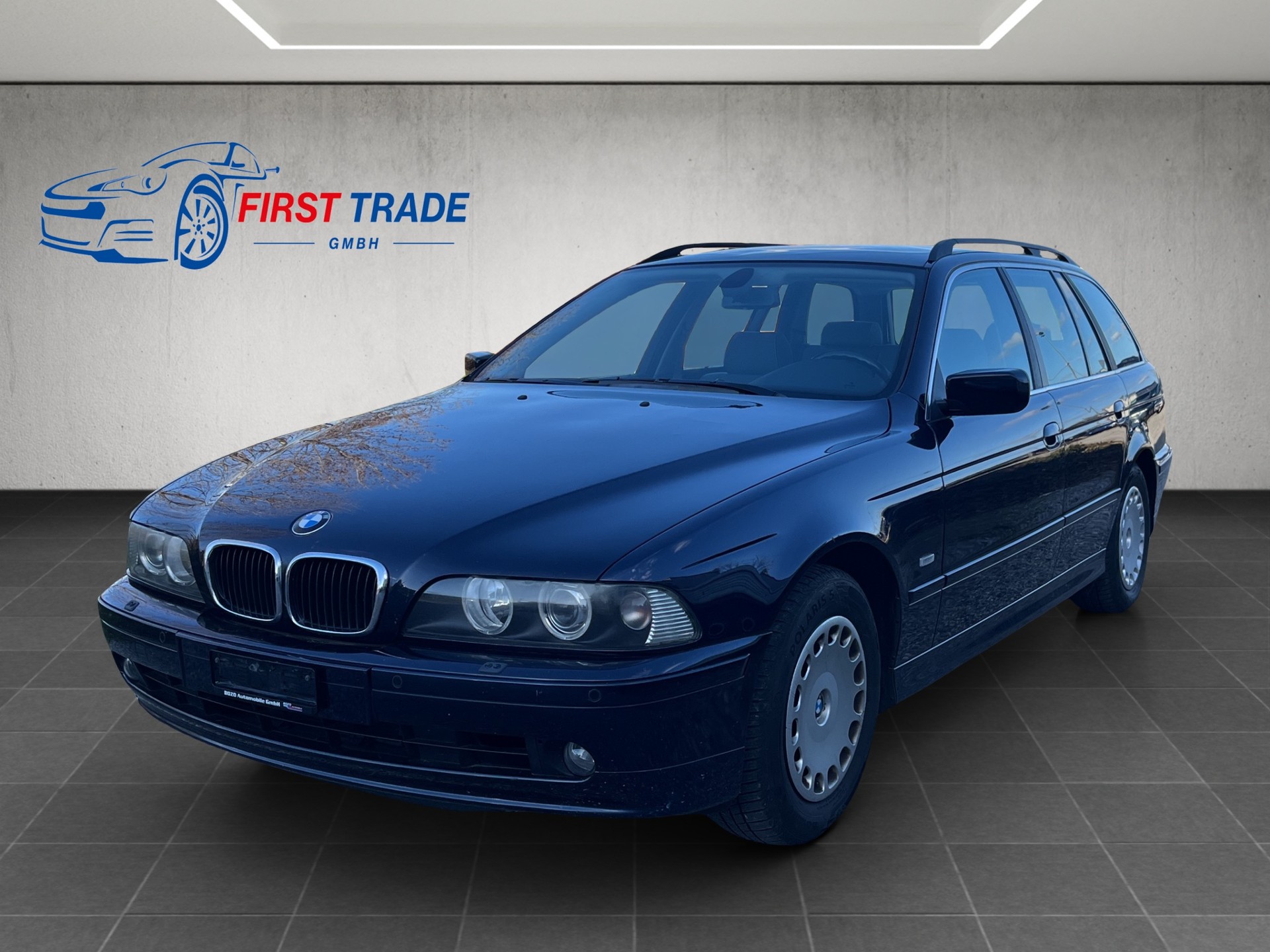 BMW 520i Touring-image-0