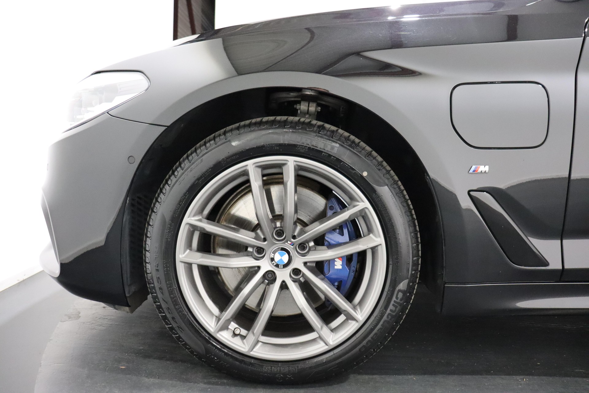 BMW 530e xDrive paddles-image-7