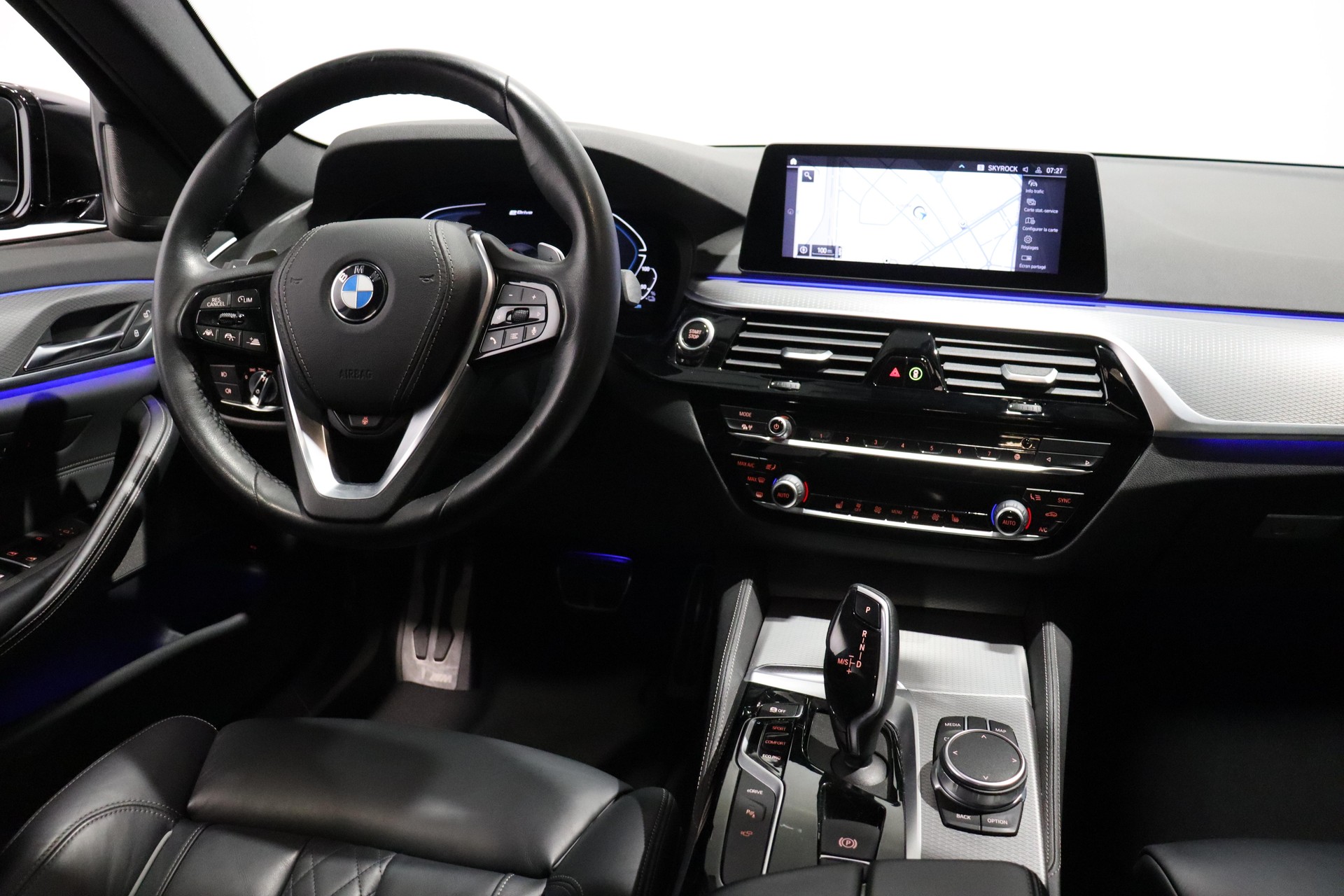 BMW 530e xDrive paddles-image-10