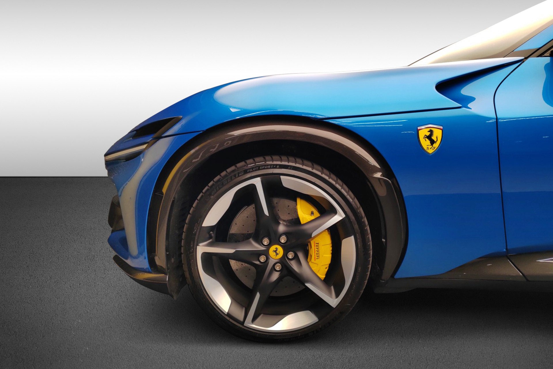 FERRARI Purosangue 6.5 V12-image-8
