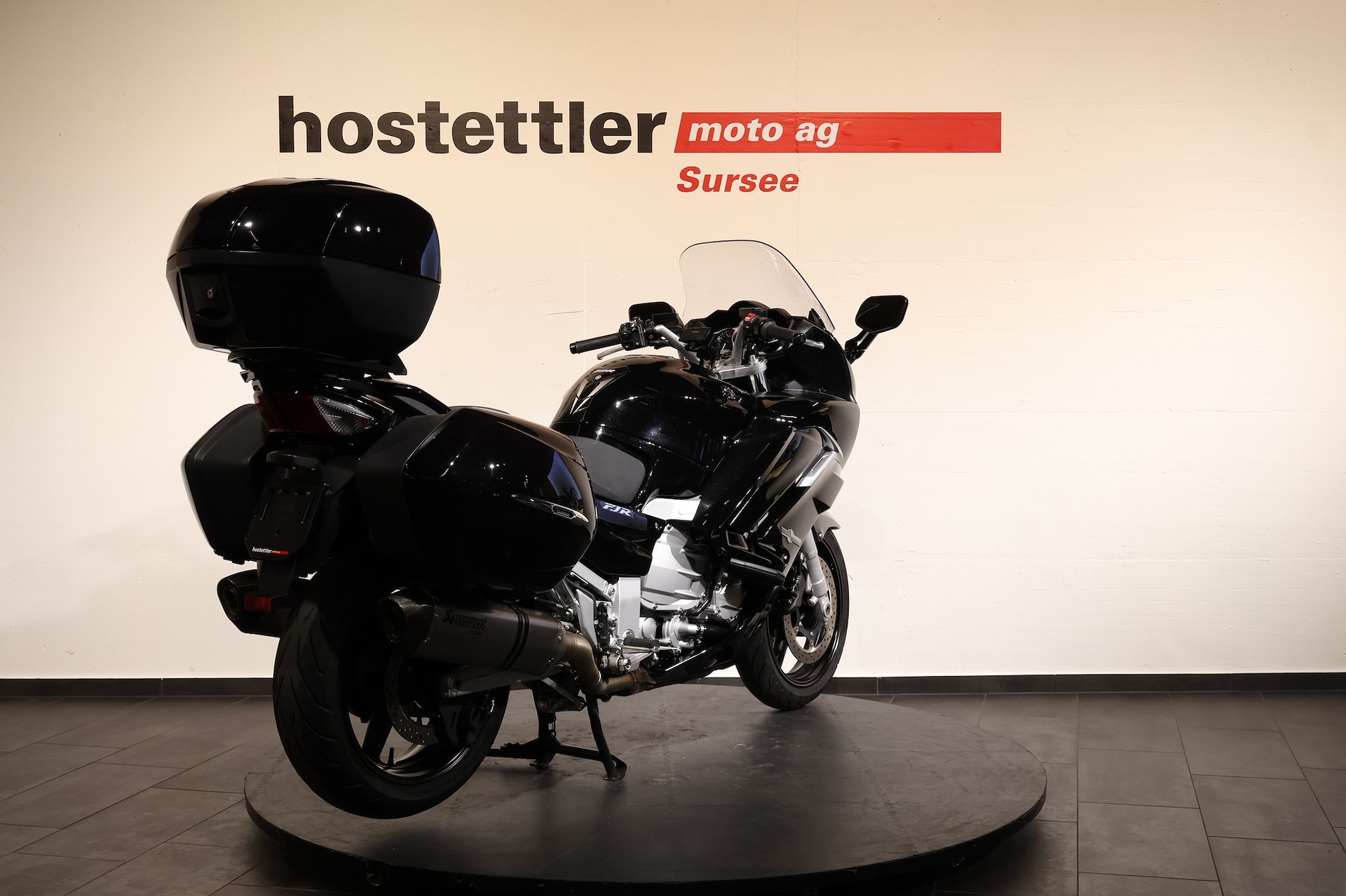 YAMAHA FJR 1300-showroom-element-2