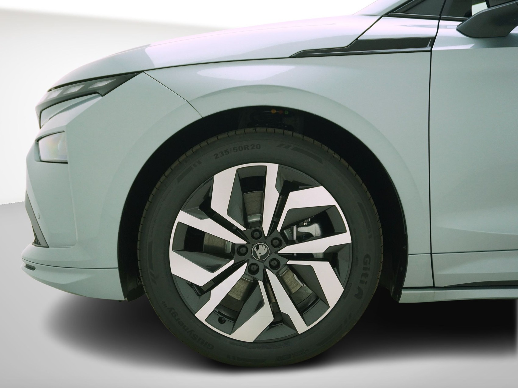 SKODA Enyaq iV 85x SportLine-image-9
