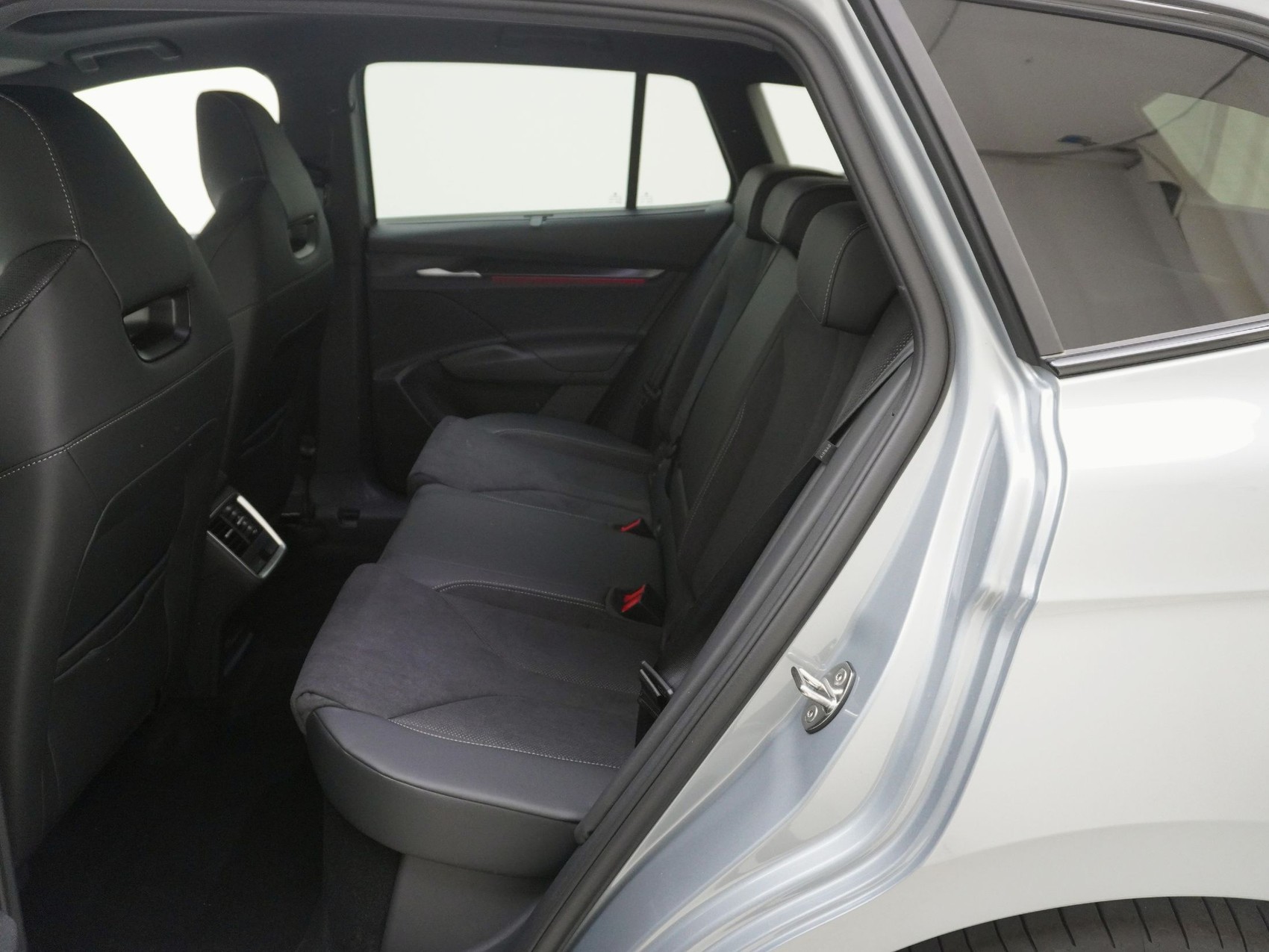 SKODA Enyaq iV 85x SportLine-image-14