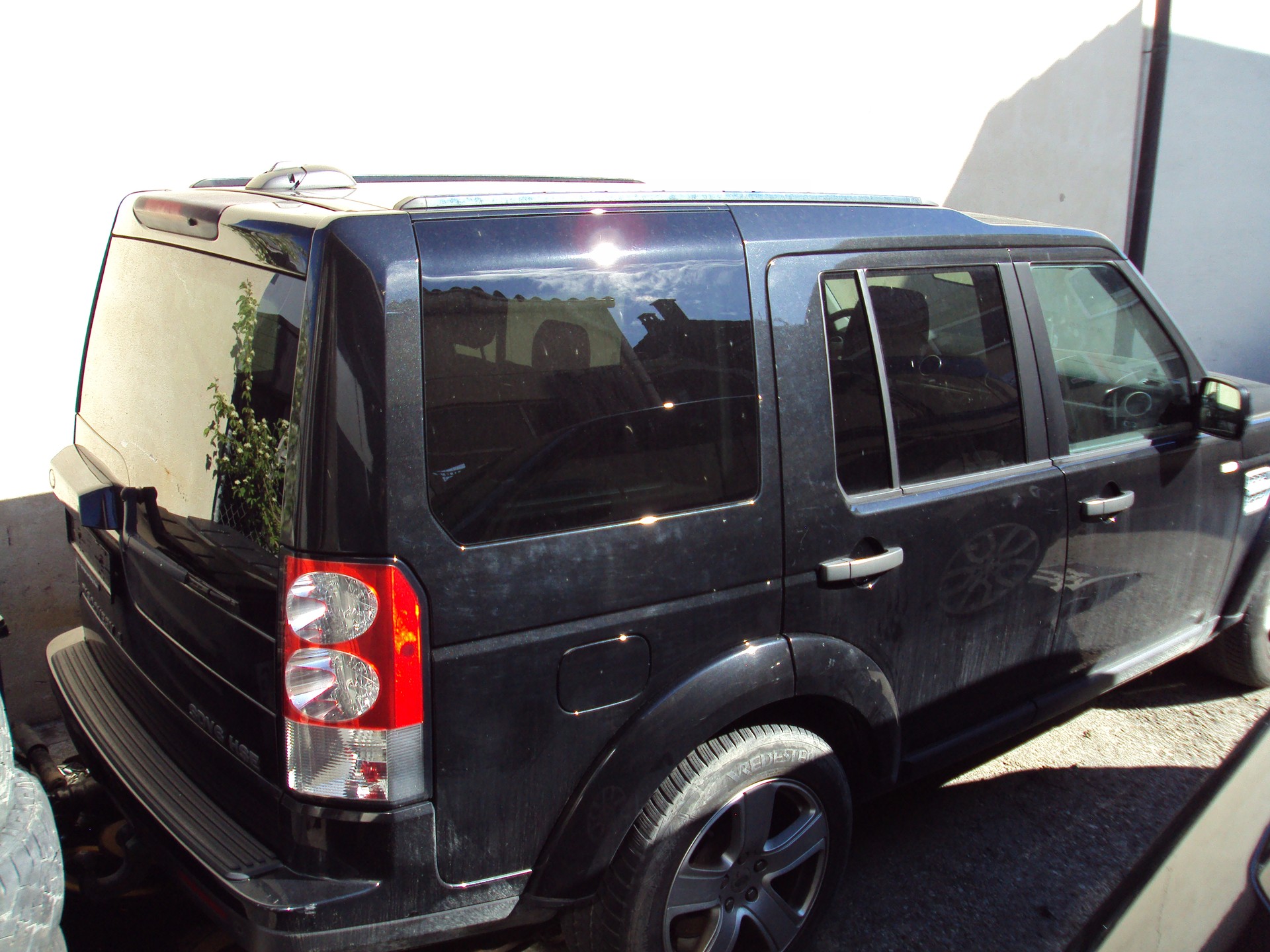 LAND ROVER Discovery 3.0 TDV6 HSE Automatic-image-1