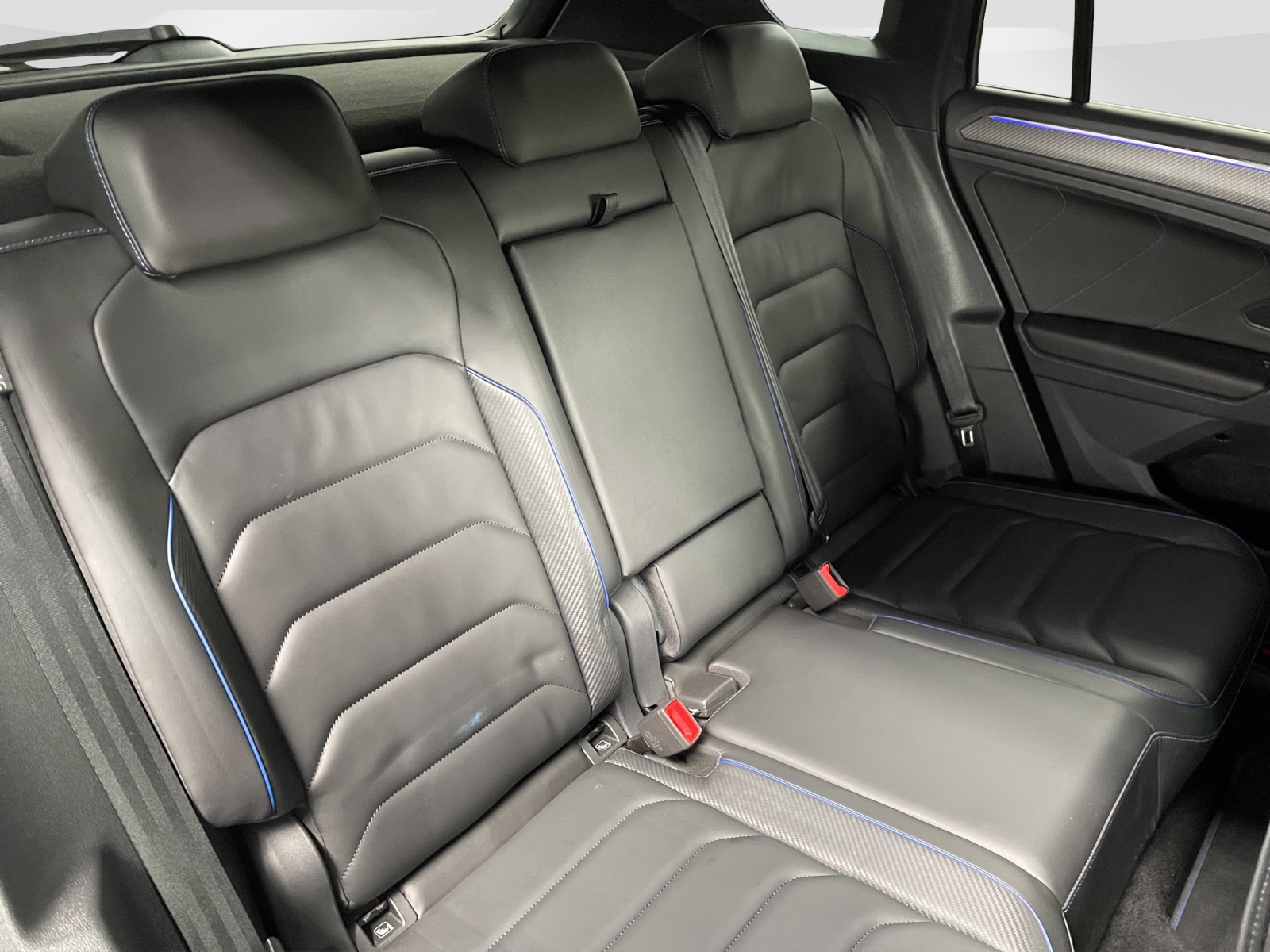 VW Tiguan 2.0 TSI R DSG-image-9