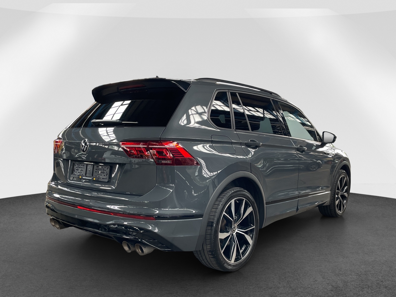 VW Tiguan 2.0 TSI R DSG-image-5