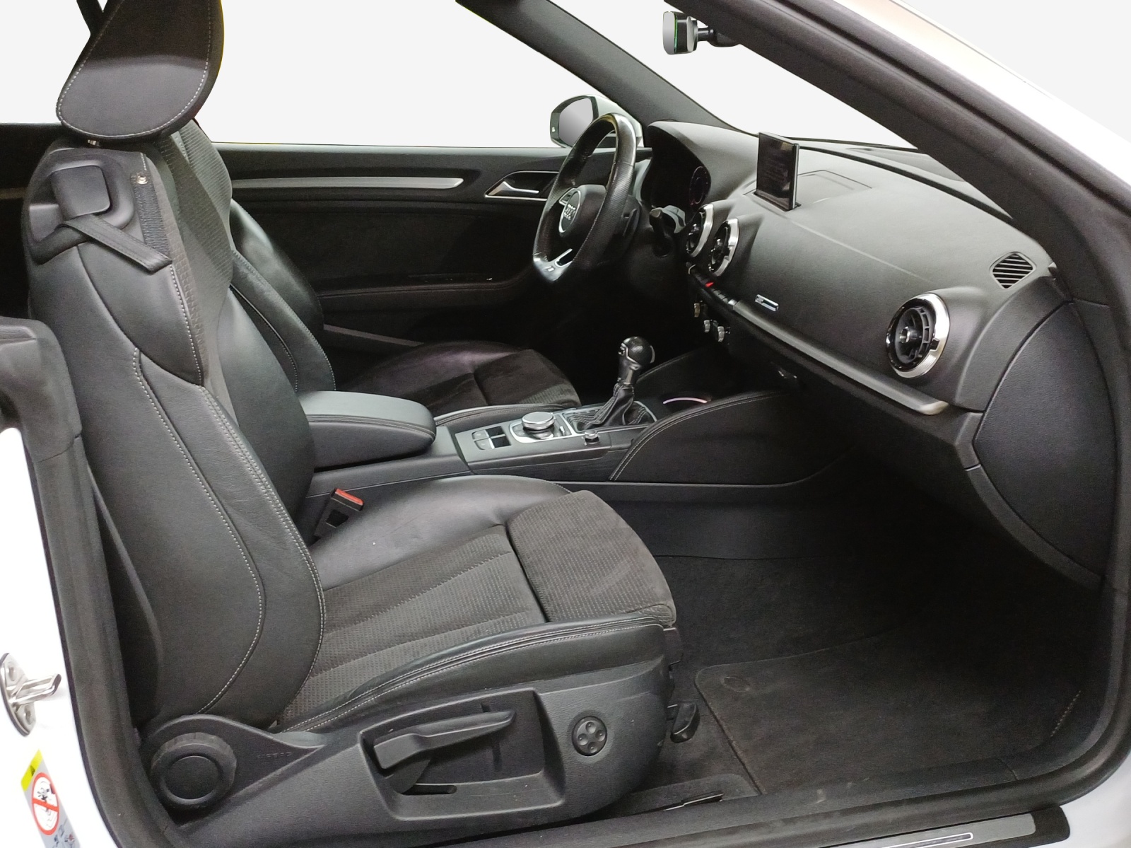 AUDI A3 Cabriolet 35 TFSI Sport Attraction S-tronic-image-13