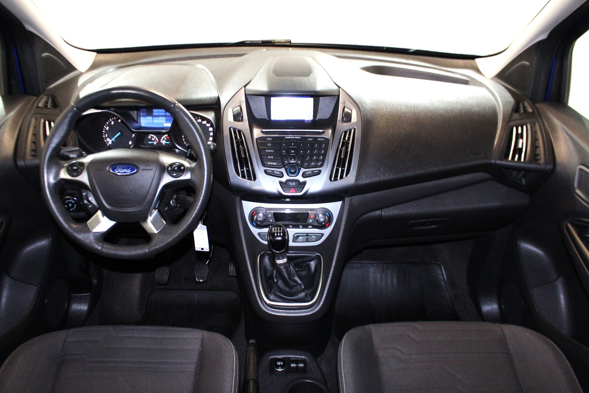 FORD Tourneo Connect 1.0 EcoB 100 Titanium-image-12