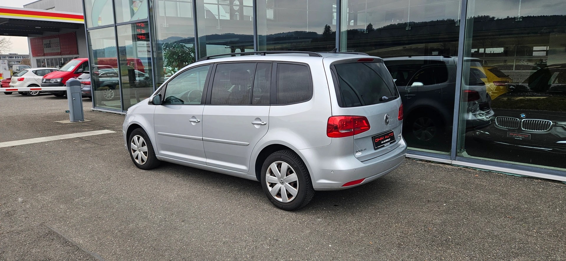 VW Touran 2.0 TDI BMT Comfortline DSG-image-4