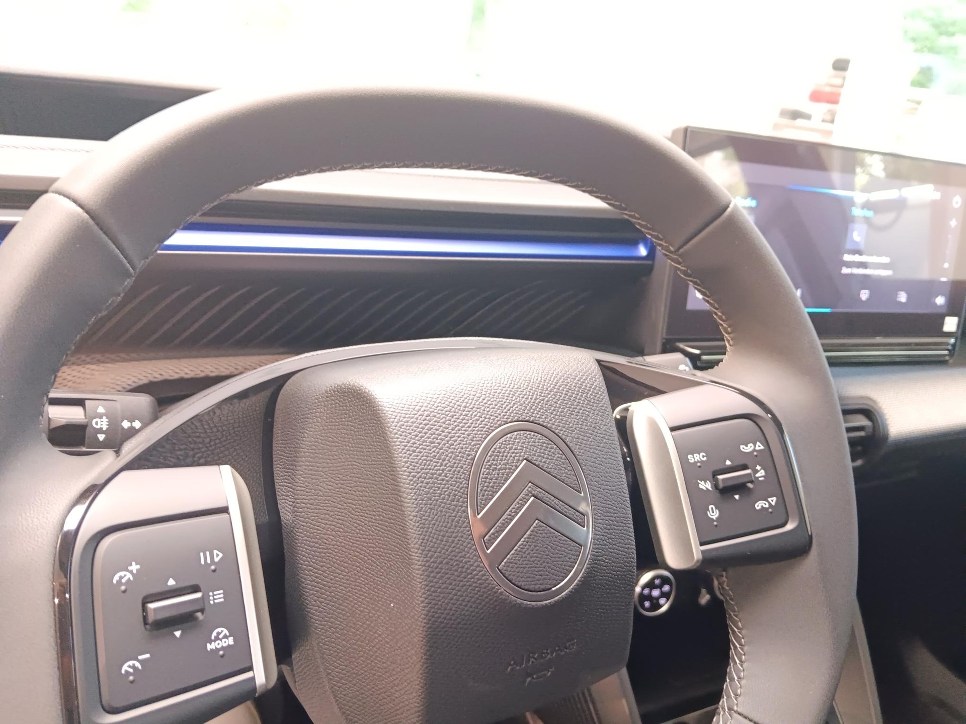 CITROEN C3 1.2i MHEV Plus DCS6-image-8