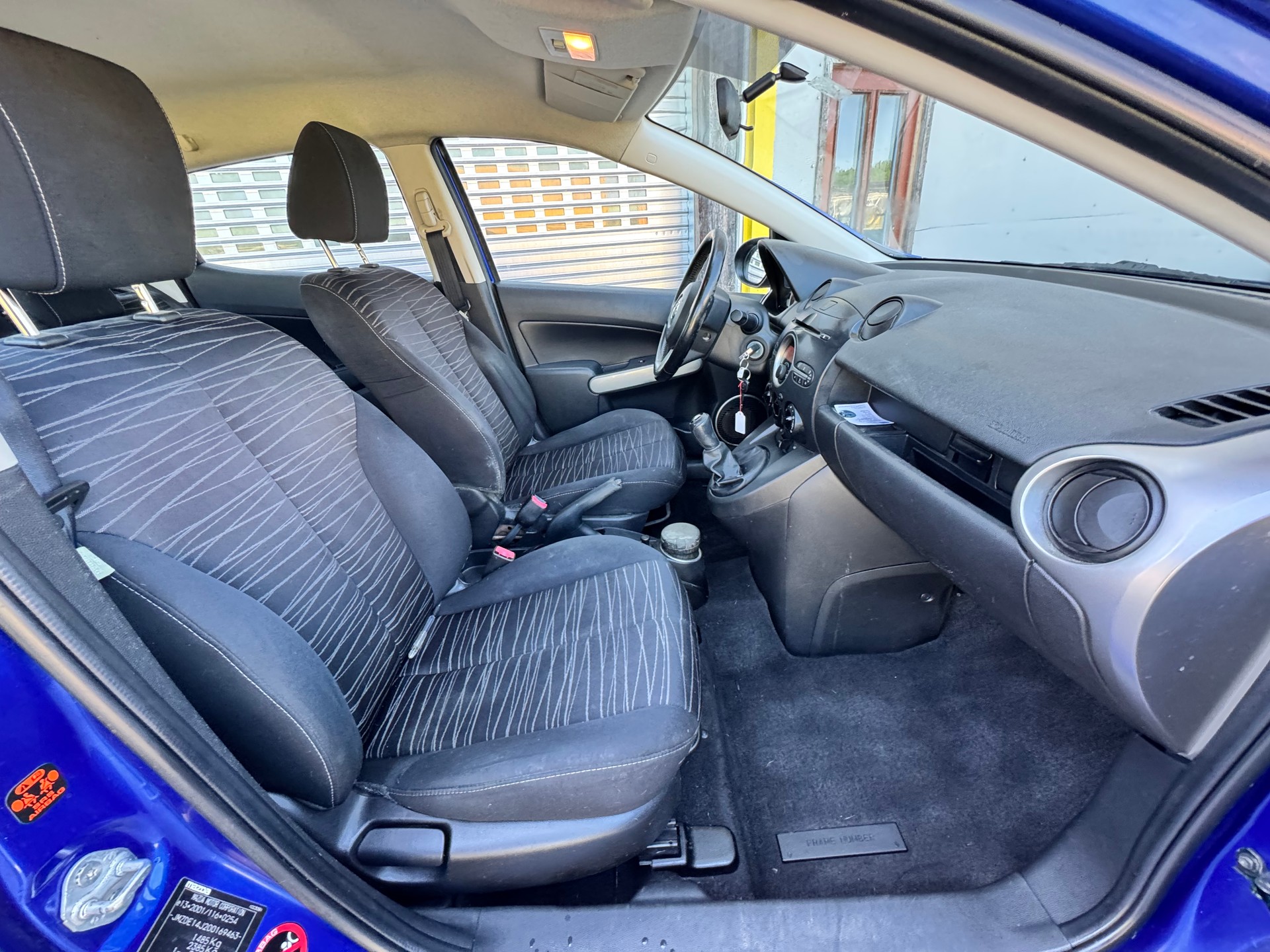 MAZDA 2 1.3i 16V Exclusive-image-6