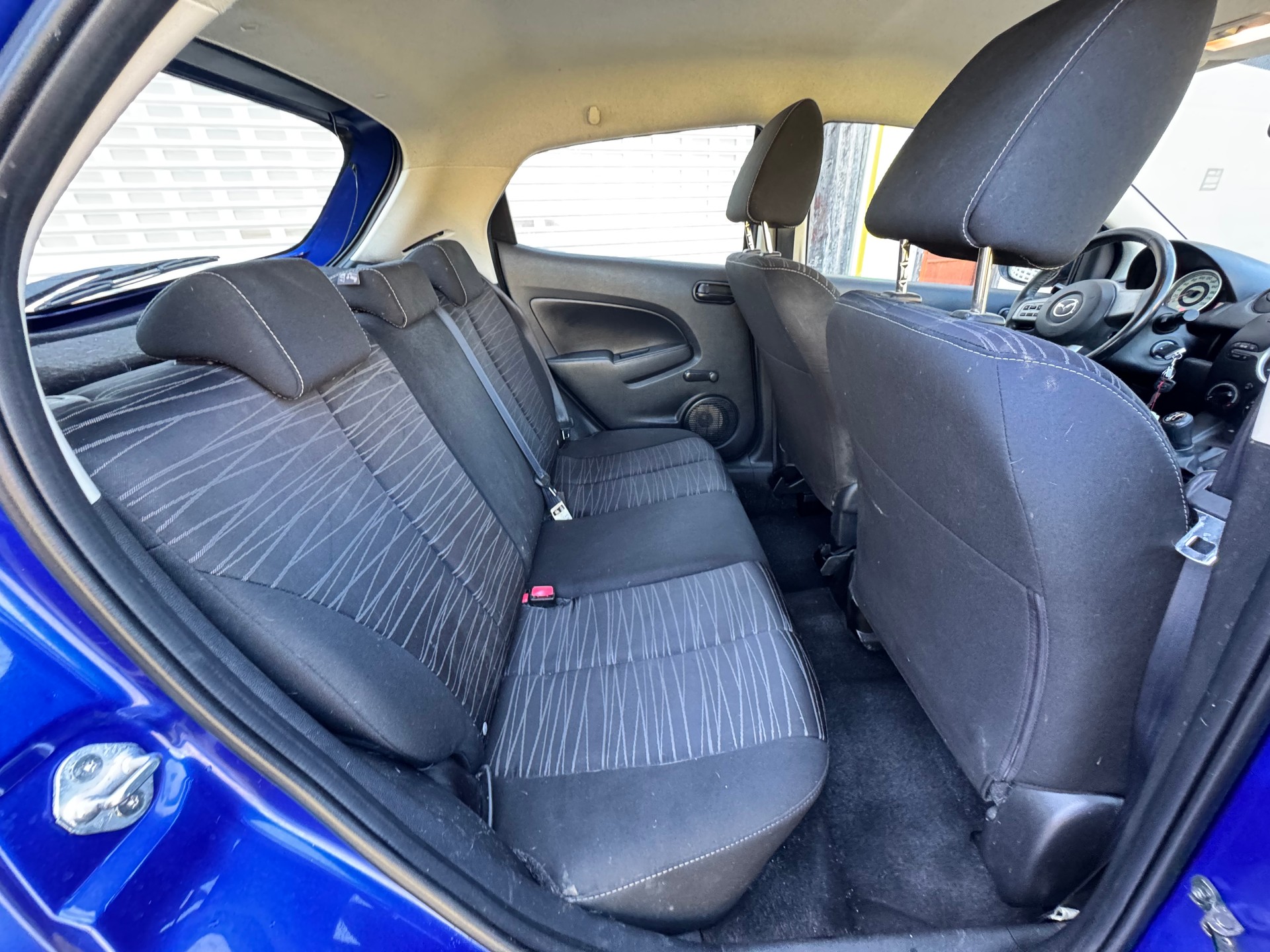 MAZDA 2 1.3i 16V Exclusive-image-9