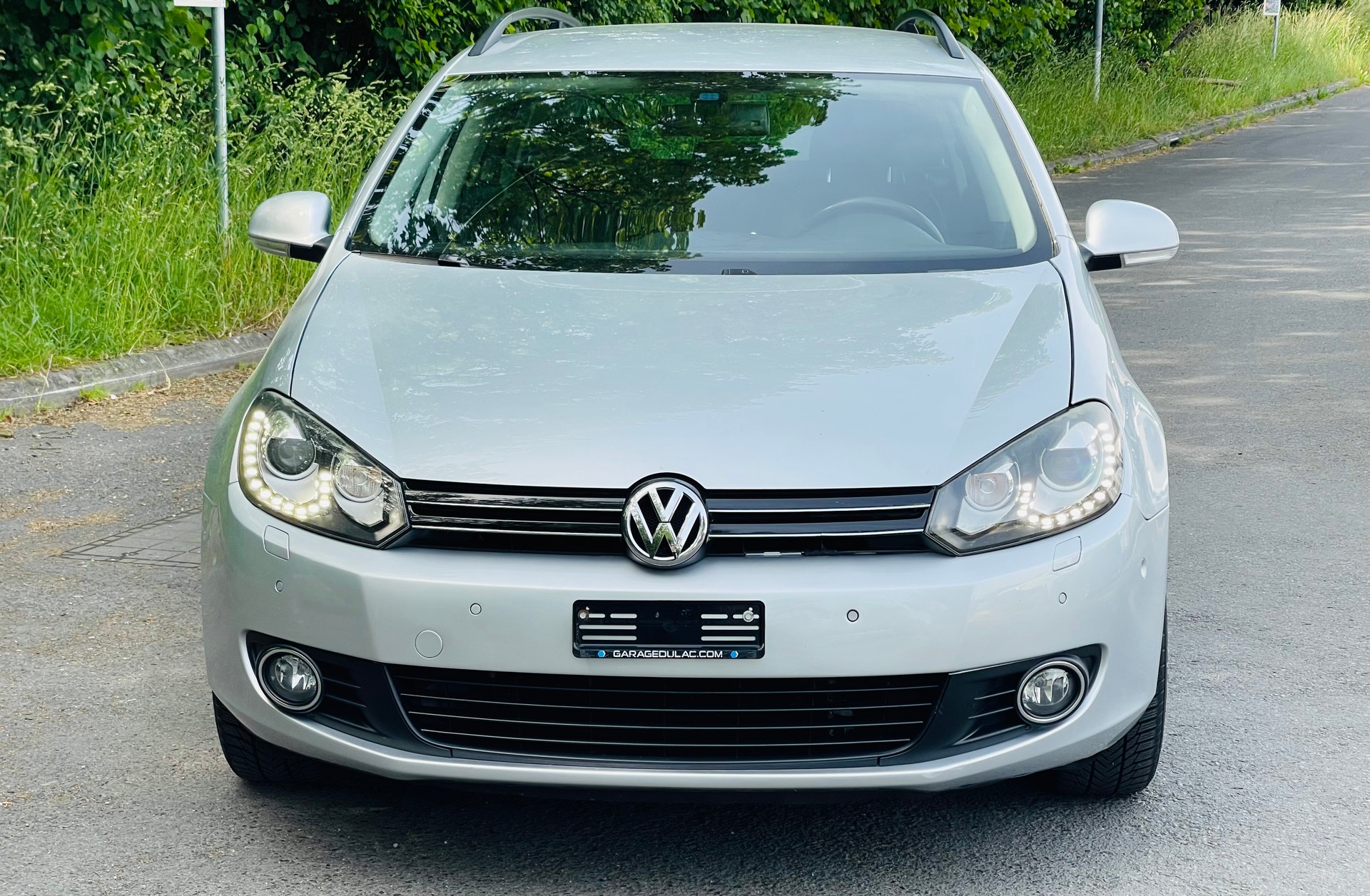 VW Golf Variant 1.6 TDI Trendline 4Motion-image-0