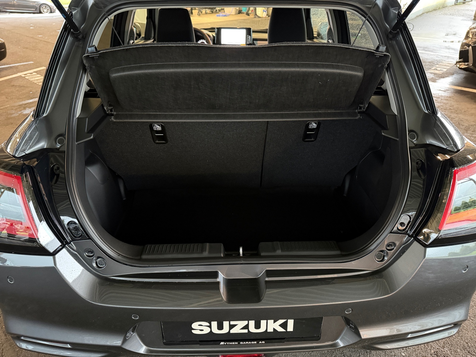 SUZUKI Swift 1.2 Compact Top Hybrid-image-14