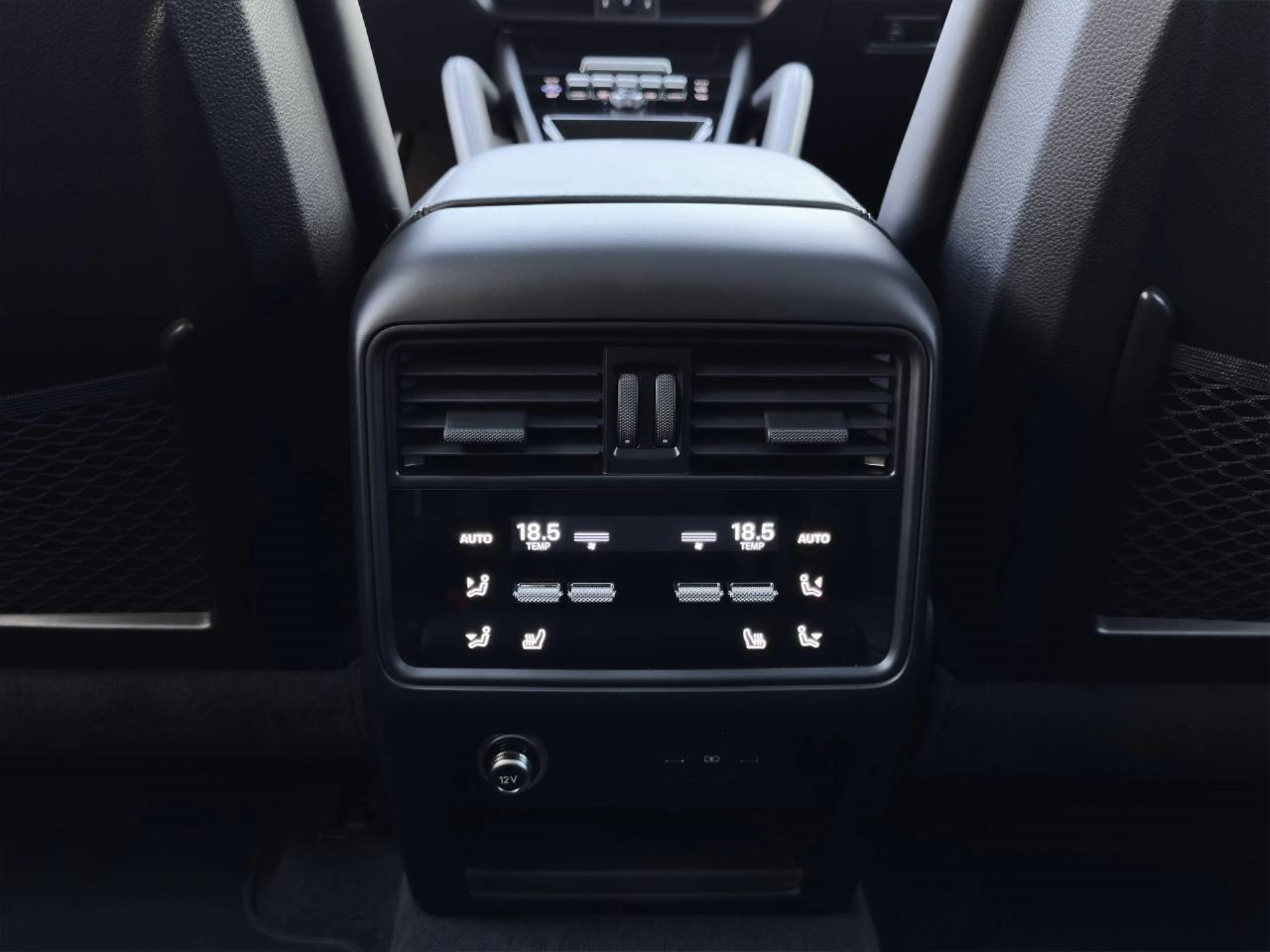 PORSCHE Cayenne E-Hybrid-image-21