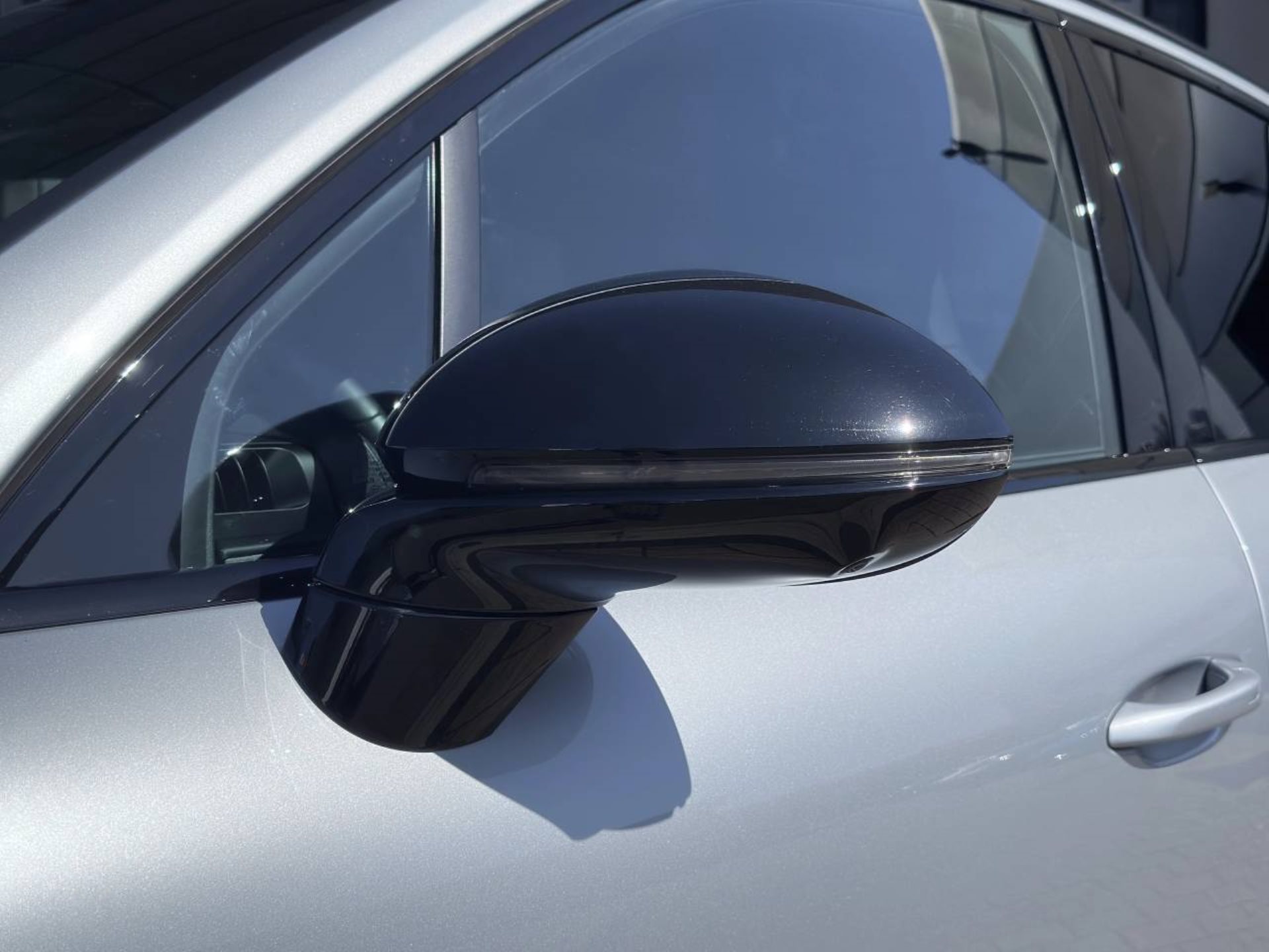 PORSCHE Cayenne E-Hybrid-image-26