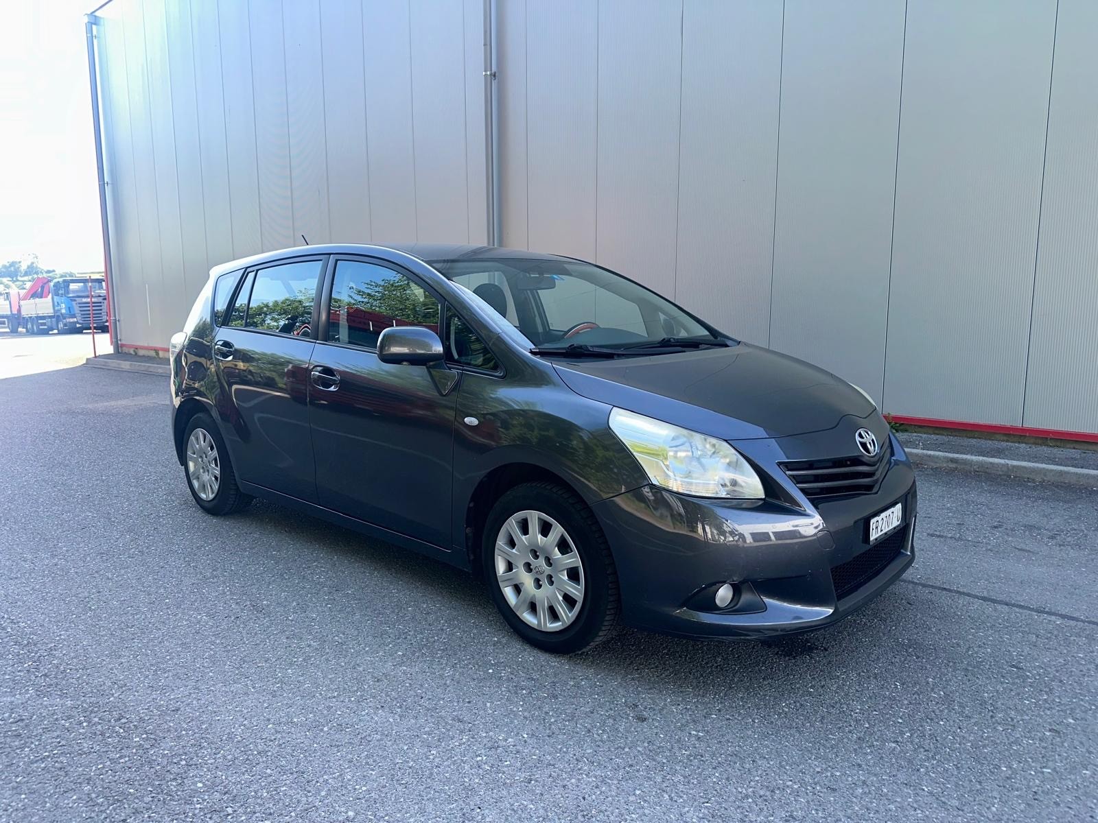 TOYOTA Verso 1.8 Linea Luna-image-1