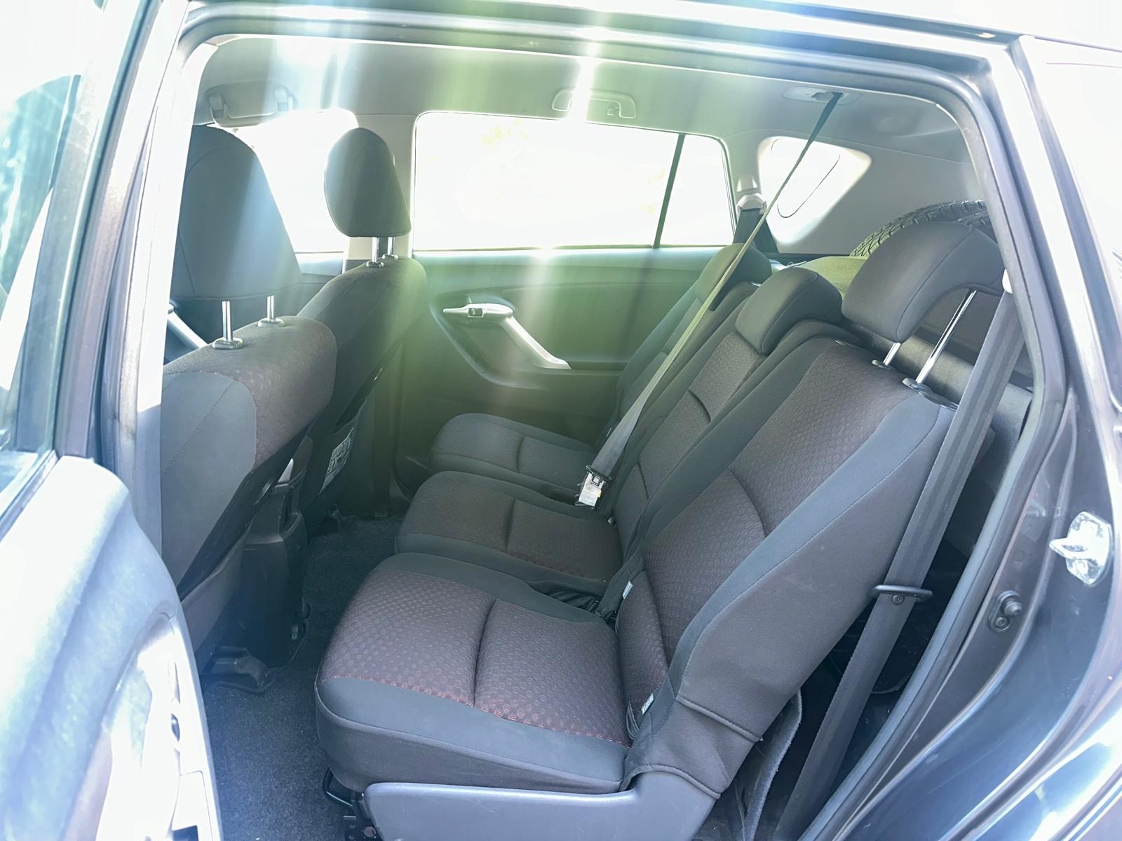 TOYOTA Verso 1.8 Linea Luna-image-5