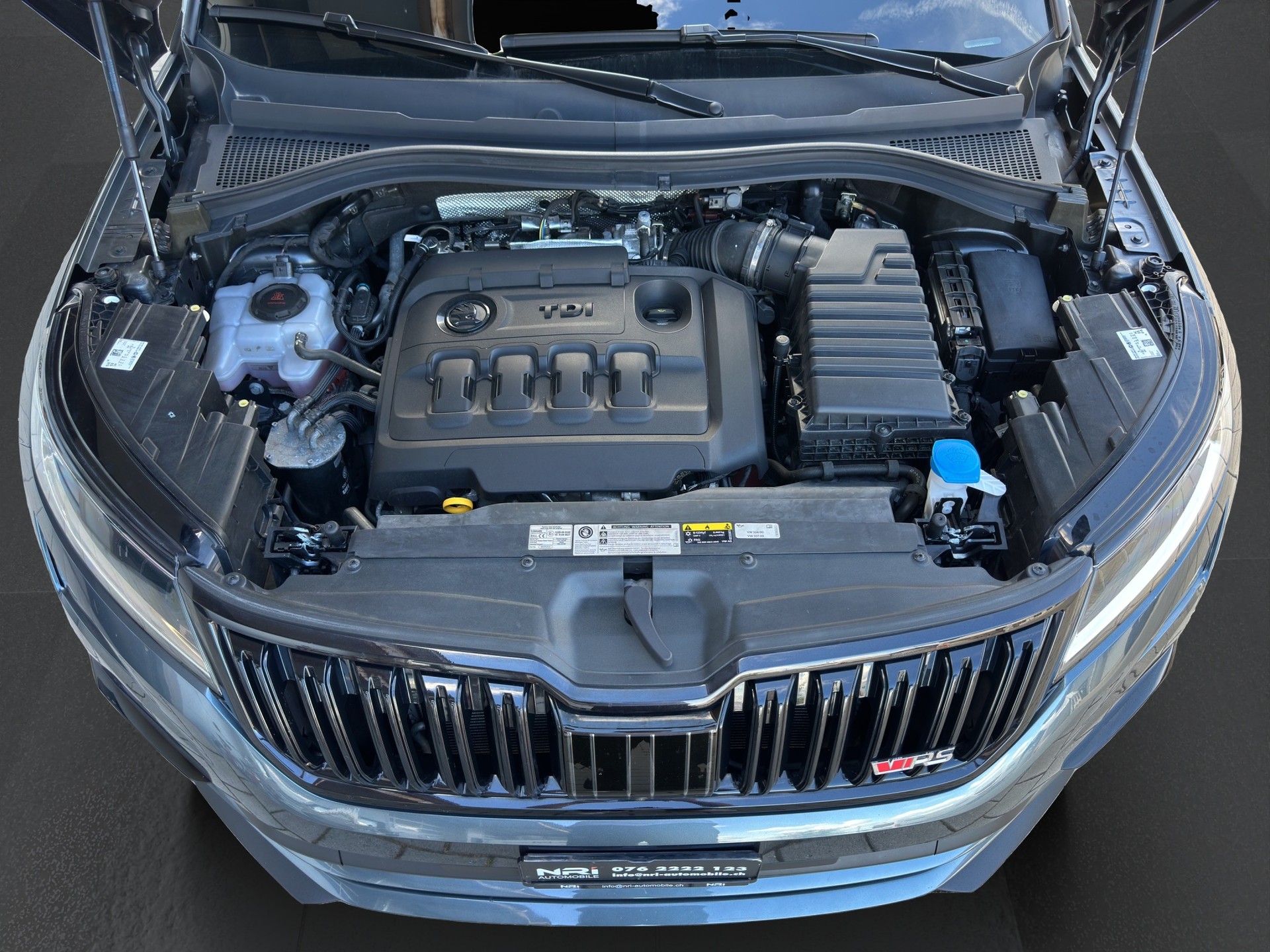 SKODA Kodiaq 2.0 TSI Dynamic-image-16